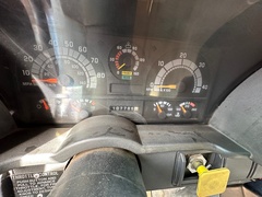 1995 GMC C7500 Fuel Tanker - Image 23
