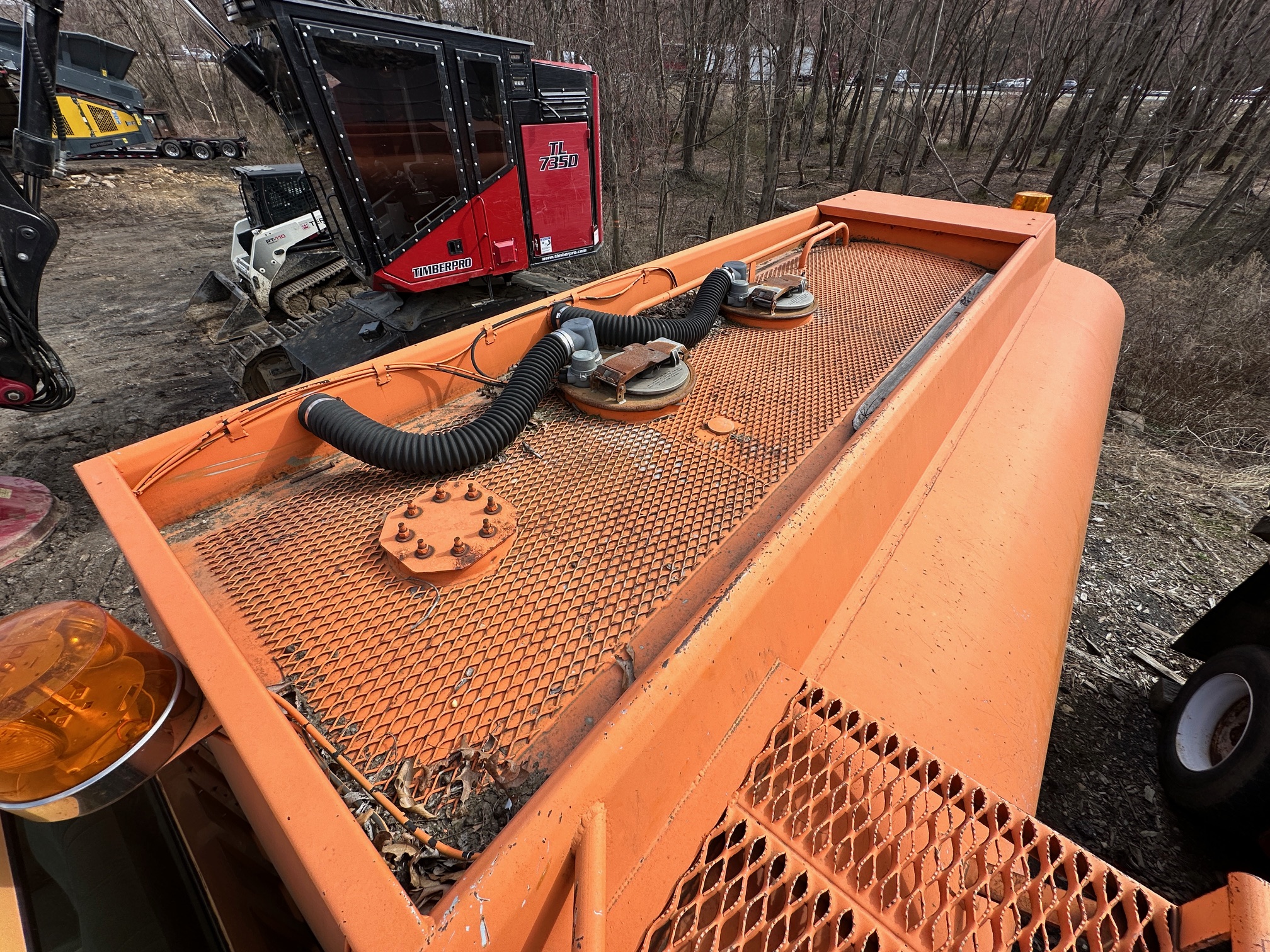1995 GMC C7500 Fuel Tanker - Image 25