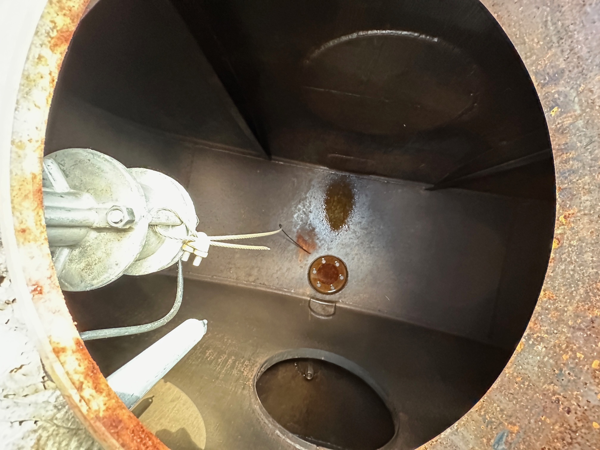 1995 GMC C7500 Fuel Tanker - Image 26