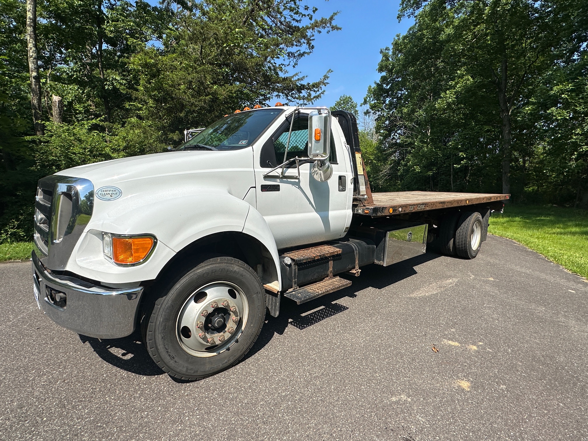2009 FORD F750 Rollback - Image 5