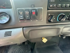 2009 FORD F750 Rollback - Image 25