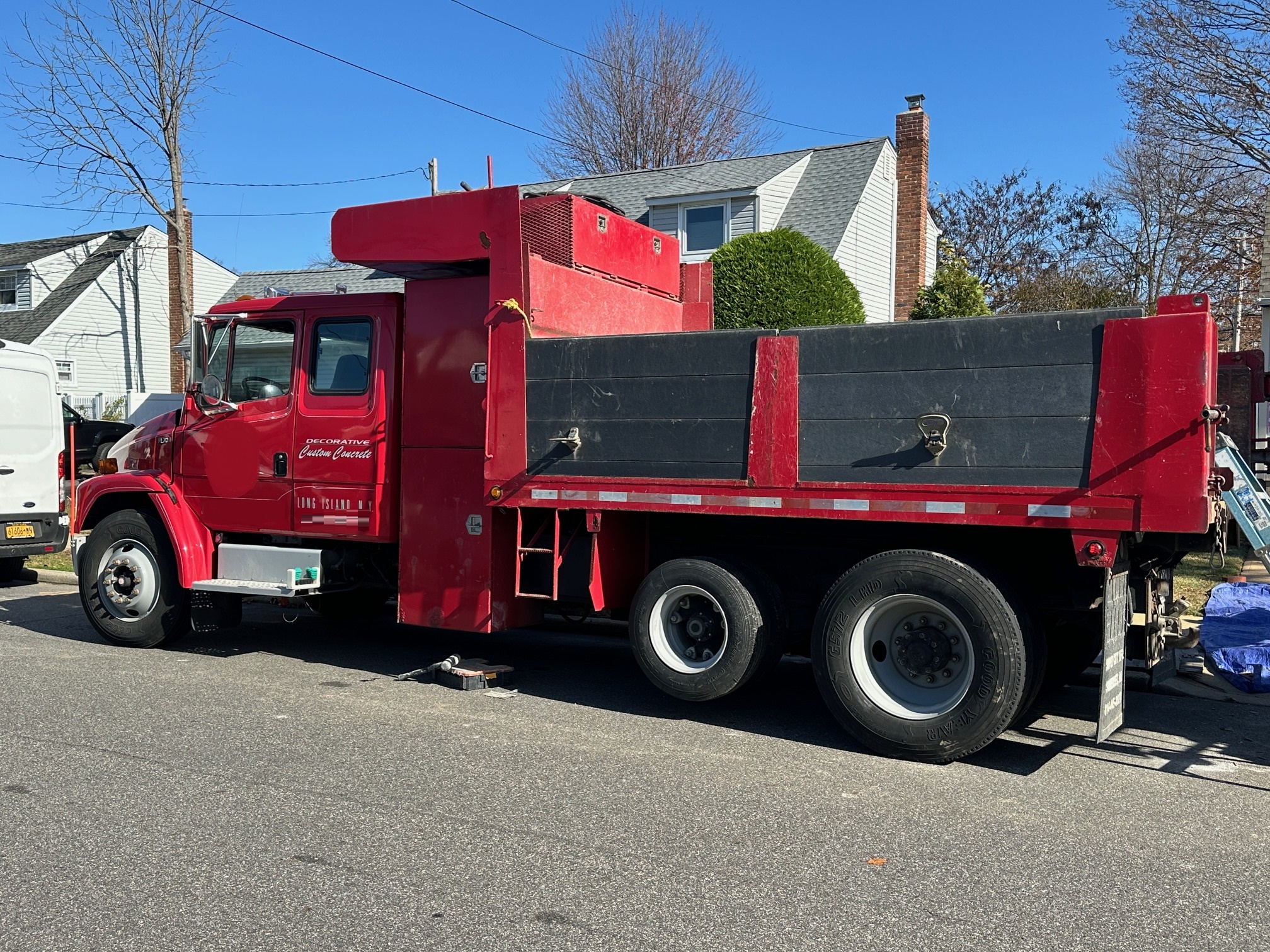 2000 FREIGHTLINER FL70 - Image 3