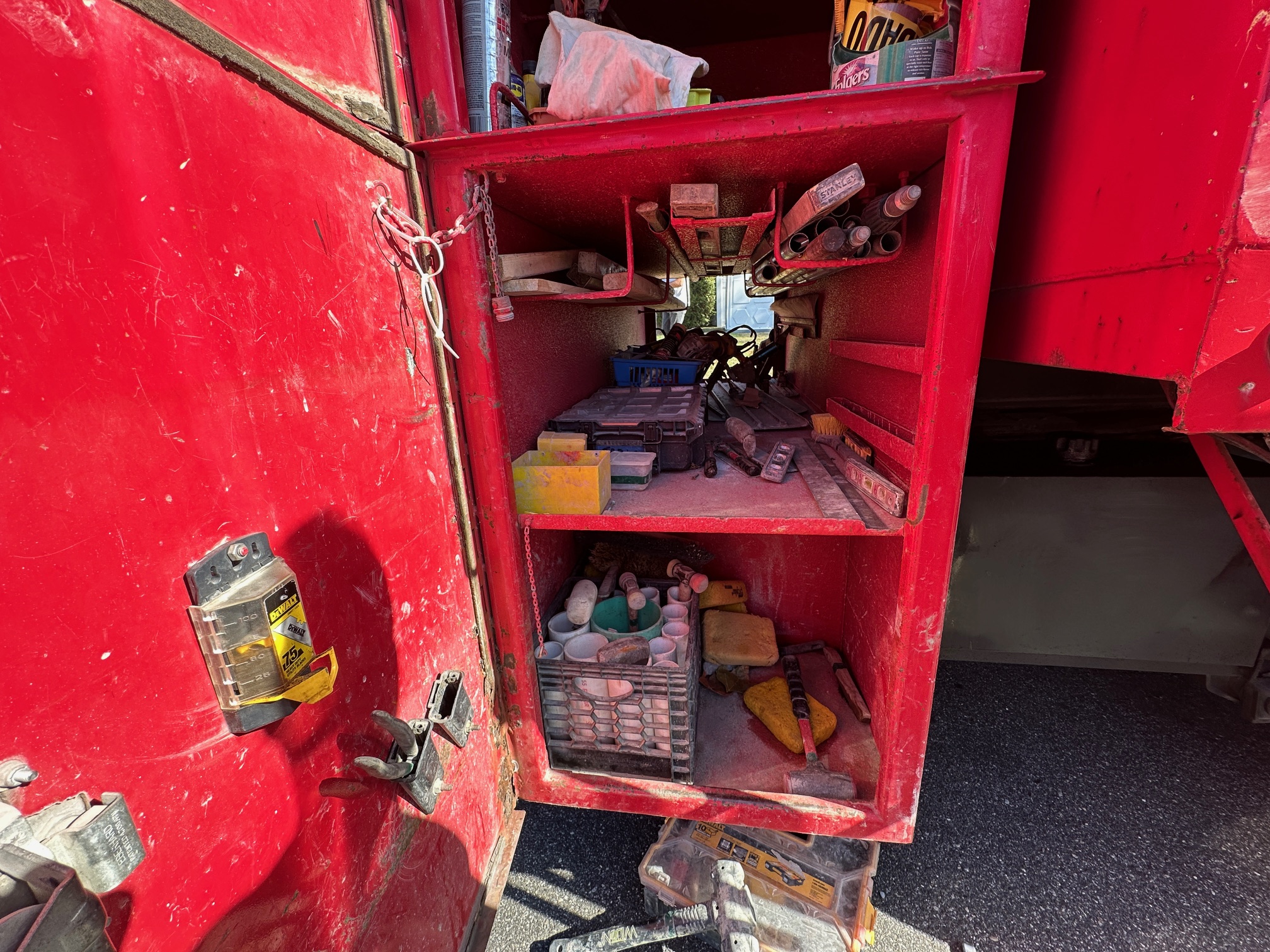 2000 FREIGHTLINER FL70 - view 19 of 38