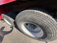 2000 FREIGHTLINER FL70 - Image 21