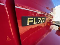 2000 FREIGHTLINER FL70 - Image 30