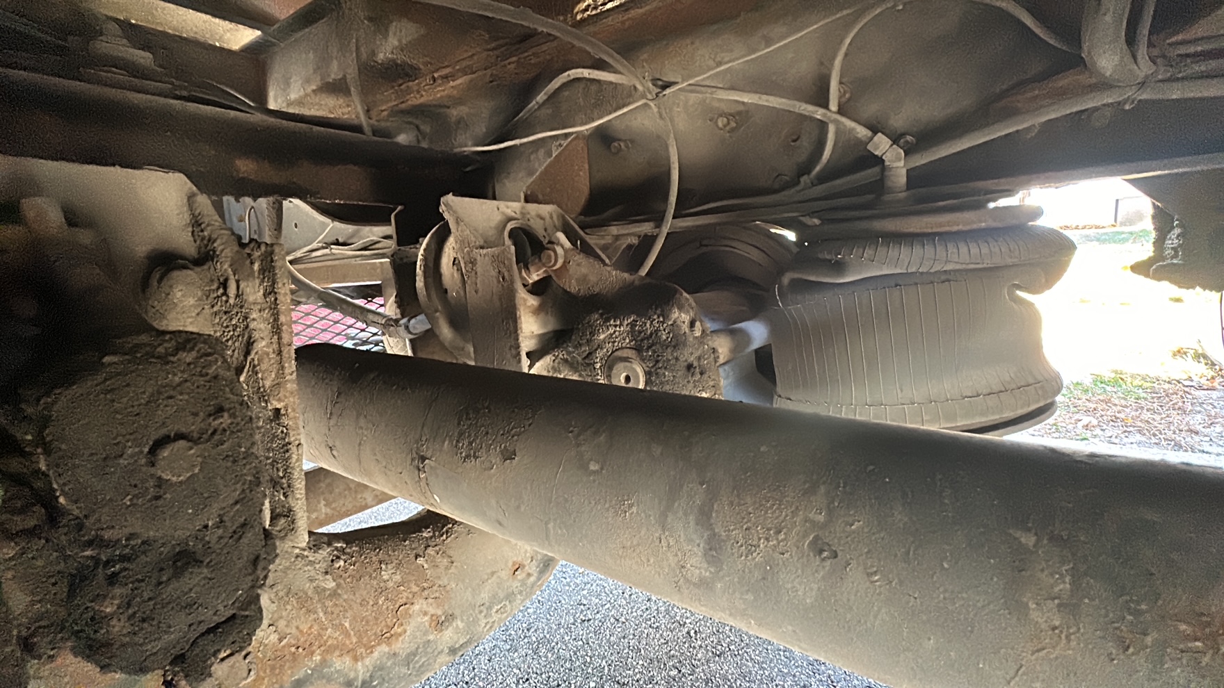 2000 FREIGHTLINER FL70 - Image 36