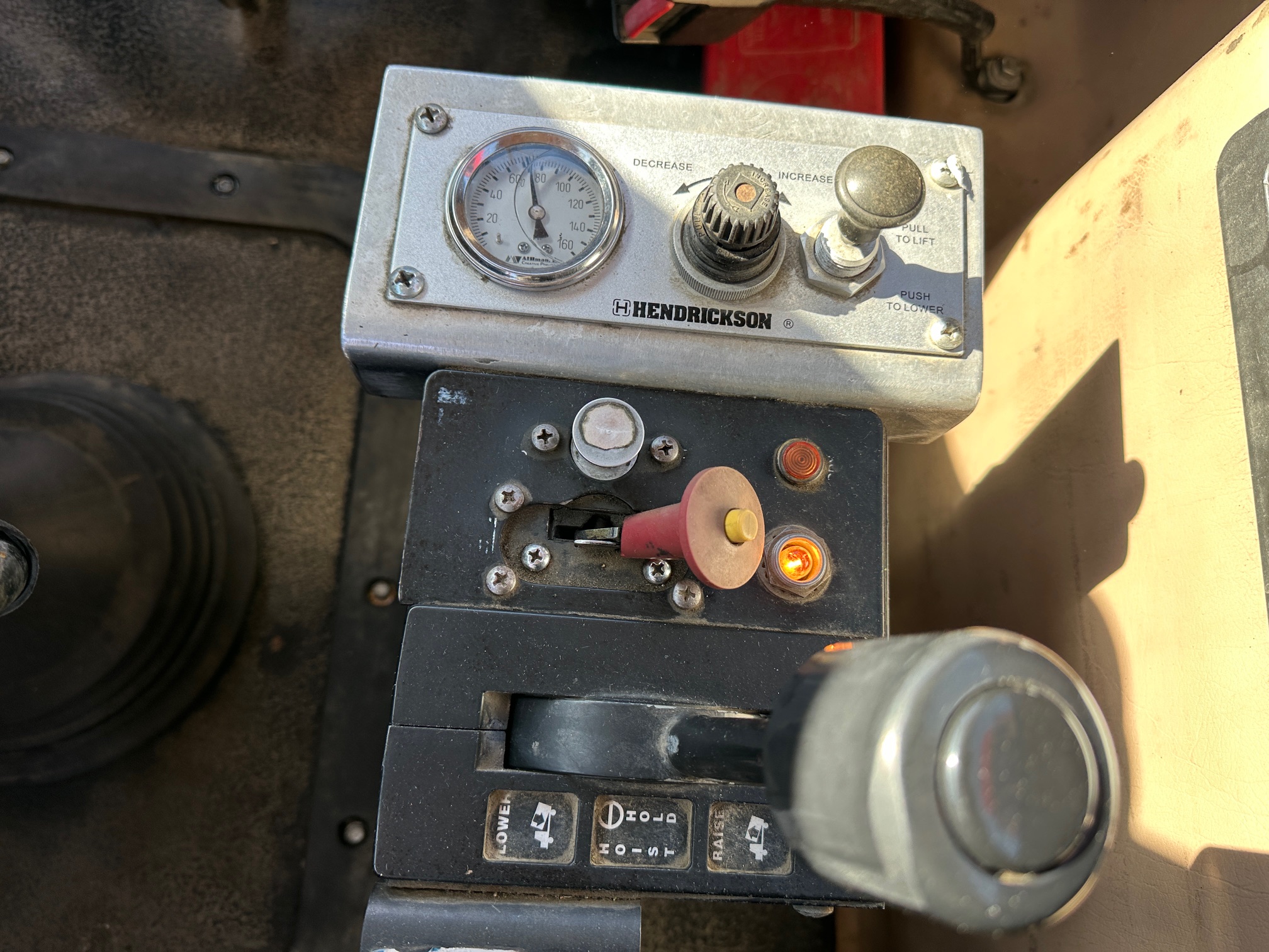 2003 MACK Granite CV713 - Image 34