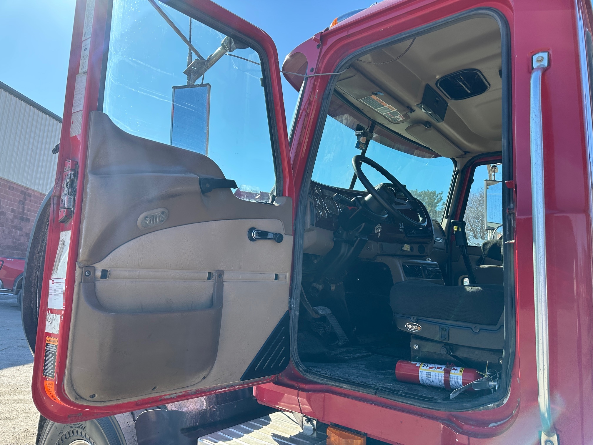 2003 MACK Granite CV713 - Image 38