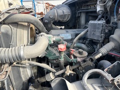 2015 VOLVO VAH - Image 32