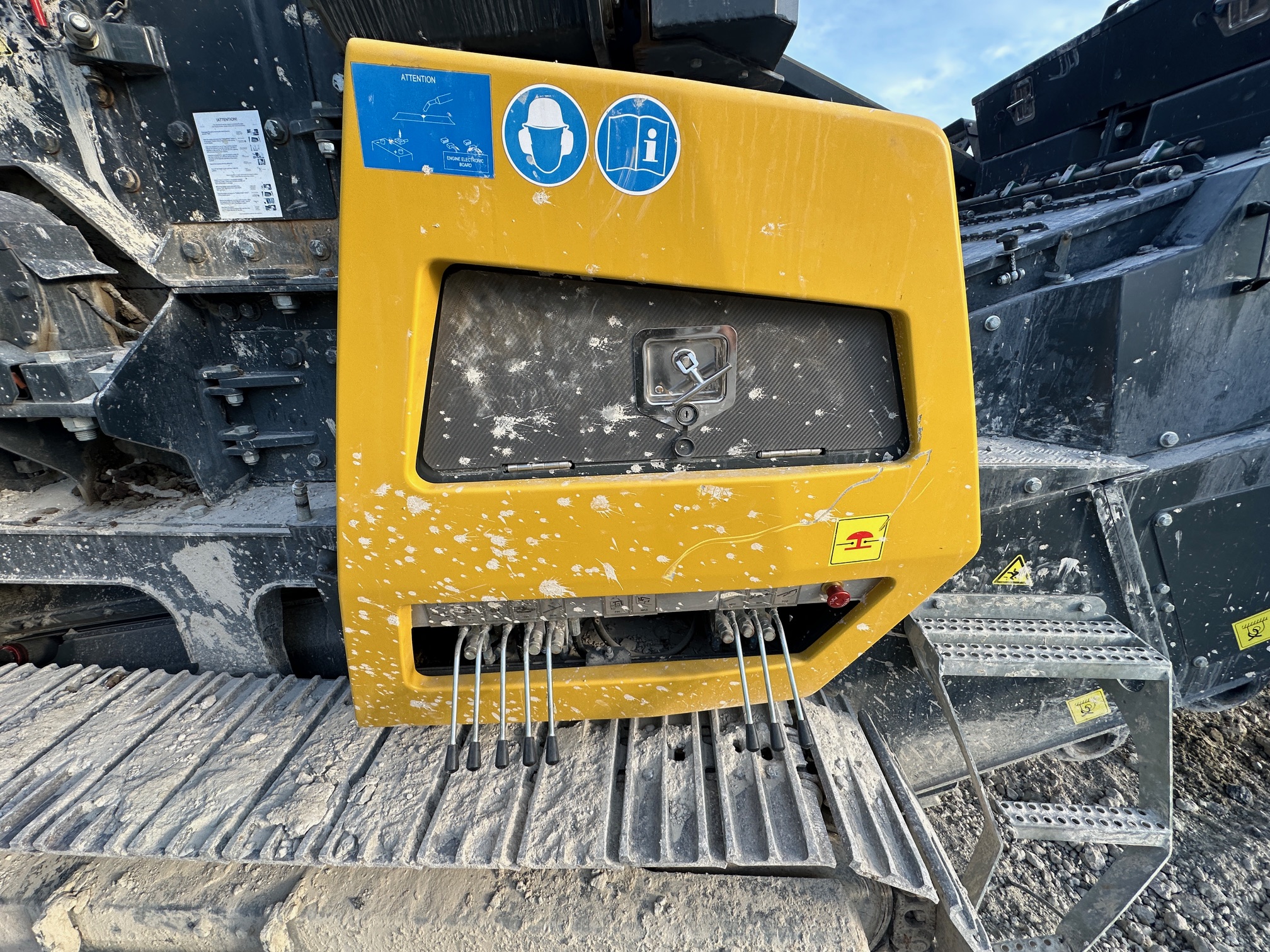 2022 KEESTRACK R3H - Image 9