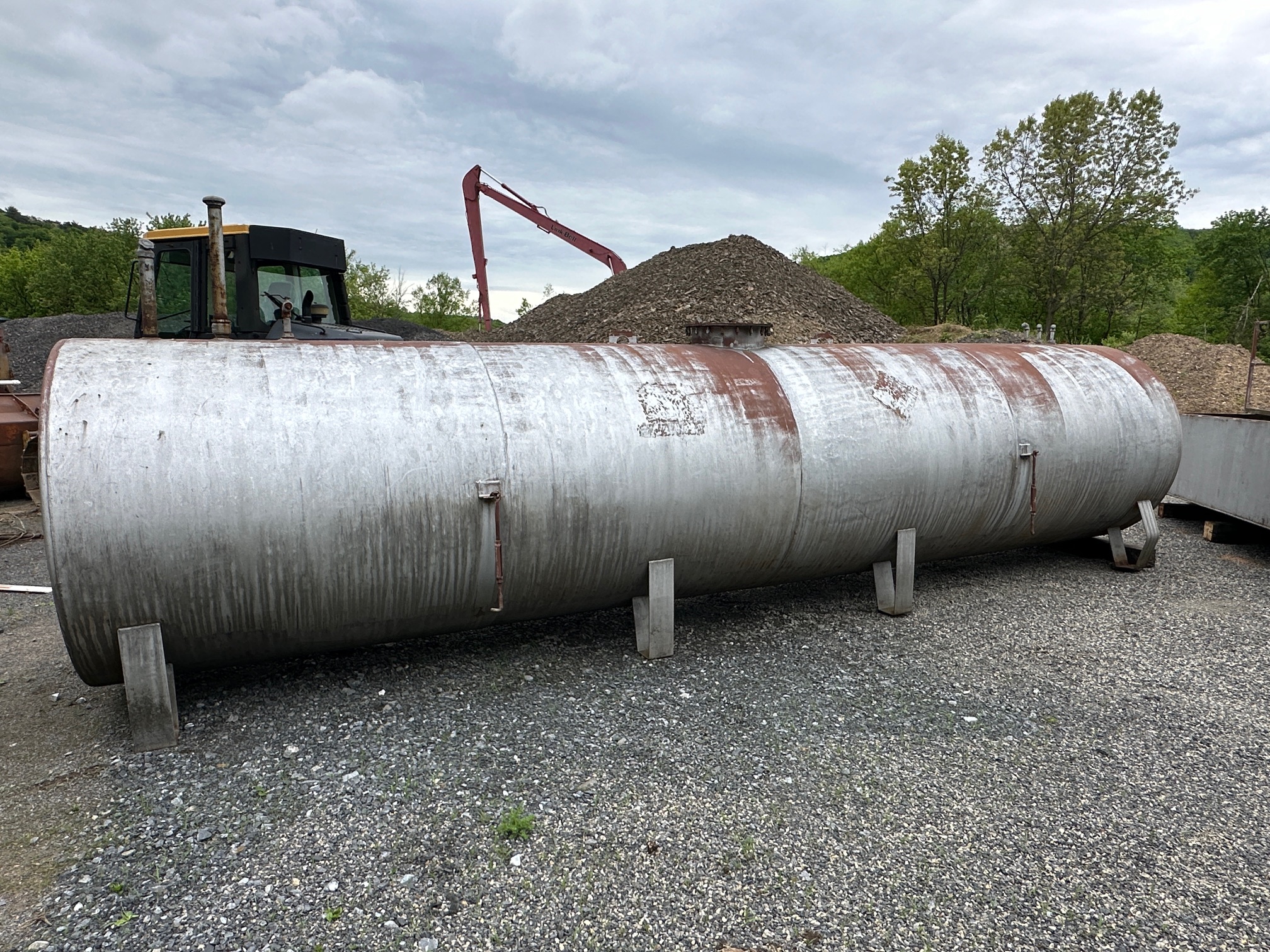 1999 CUSTOM BUILT 4,000ga Diesel TANK - view 3 of 19