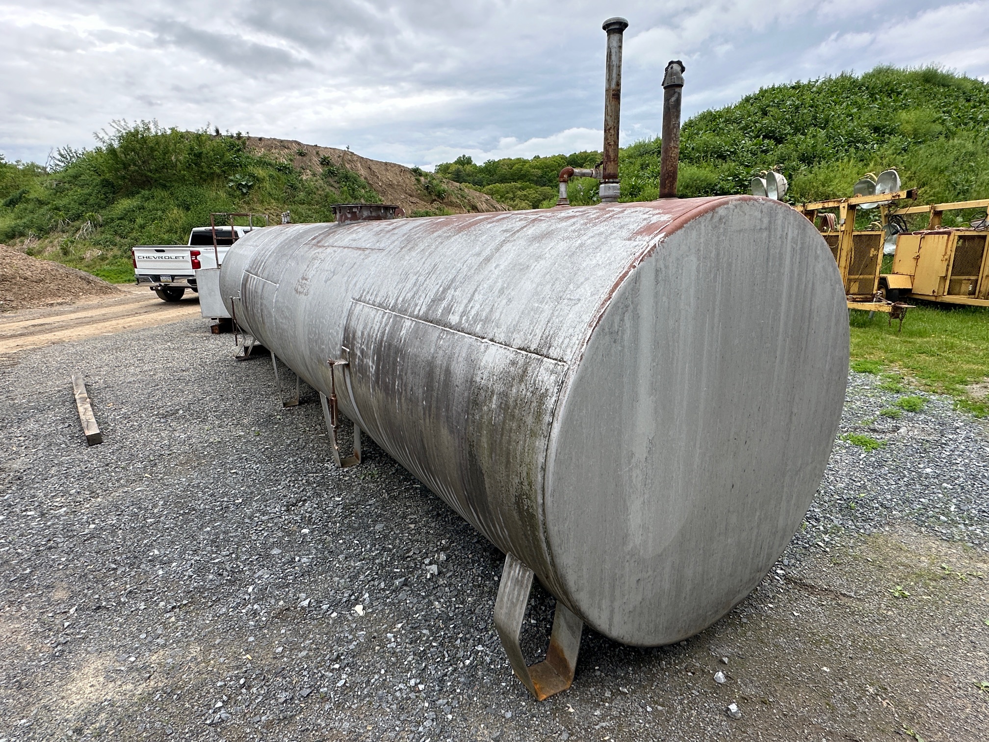 1999 CUSTOM BUILT 4,000ga Diesel TANK - Image 6