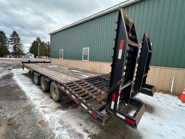 2019  Make: Rampage Model 25t Trailer