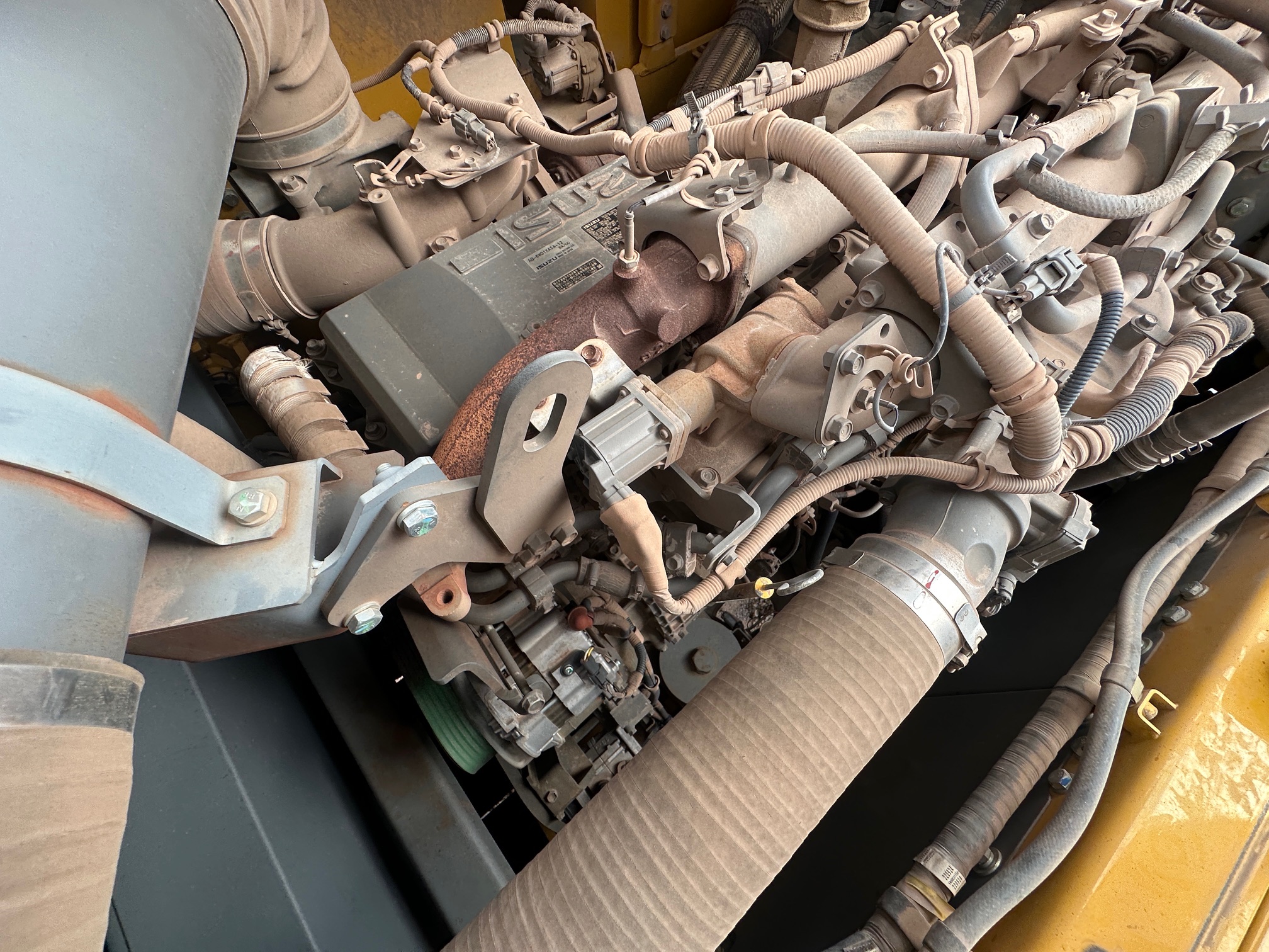 2023 DEERE 670P - Image 31