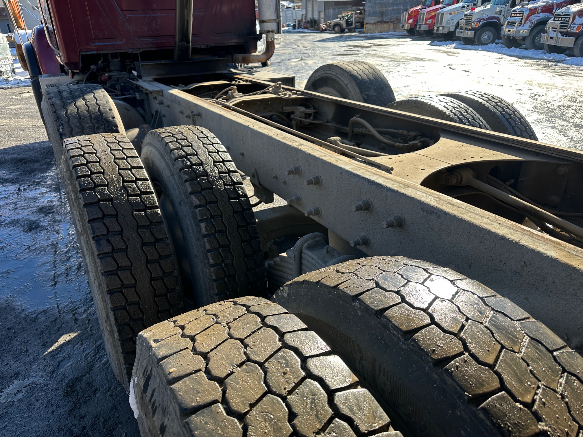 2005 MACK CV713 - Image 30