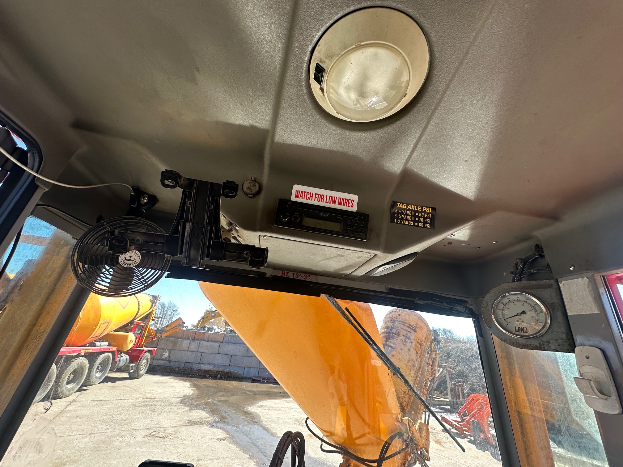 2016 PHOENIX Front Discharge Mixer - view 16 of 54