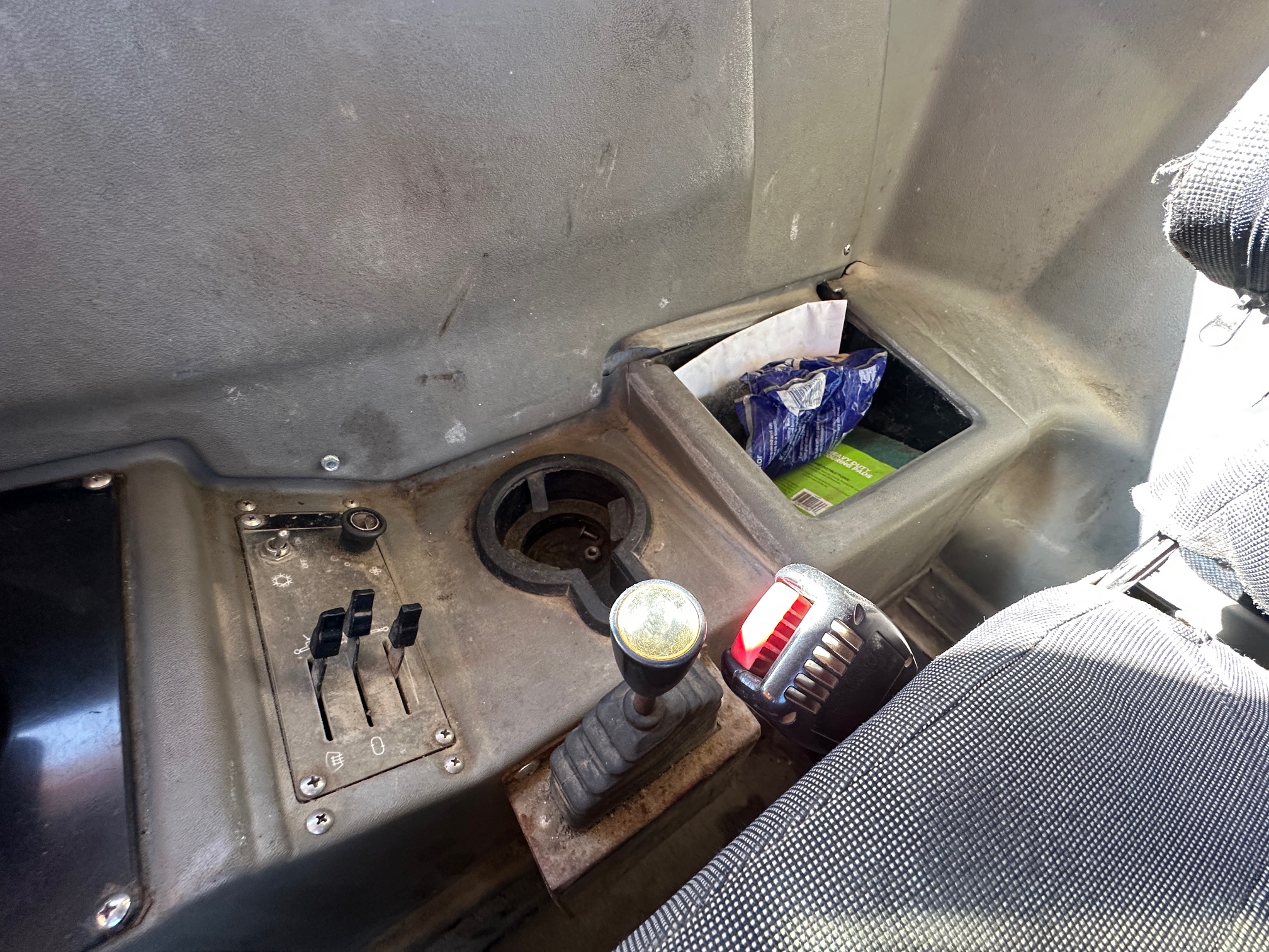 2016 PHOENIX Front Discharge Mixer - Image 20