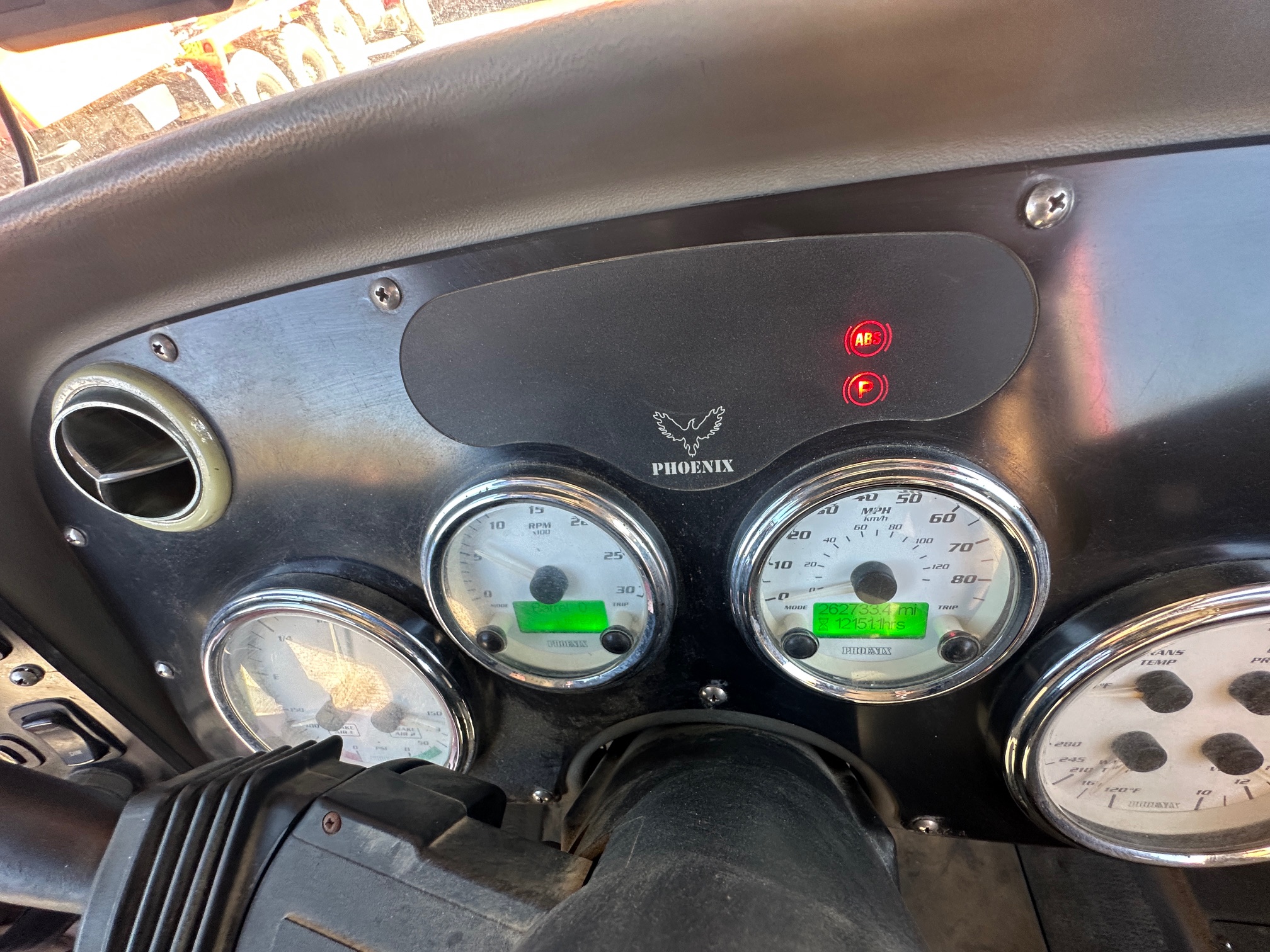 2016 PHOENIX Front Discharge Mixer - Image 22