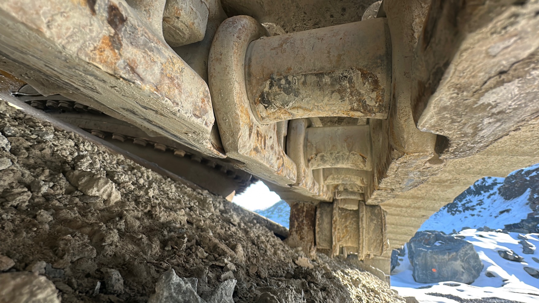 2014 KOMATSU PC490LC-10 - view 11 of 43