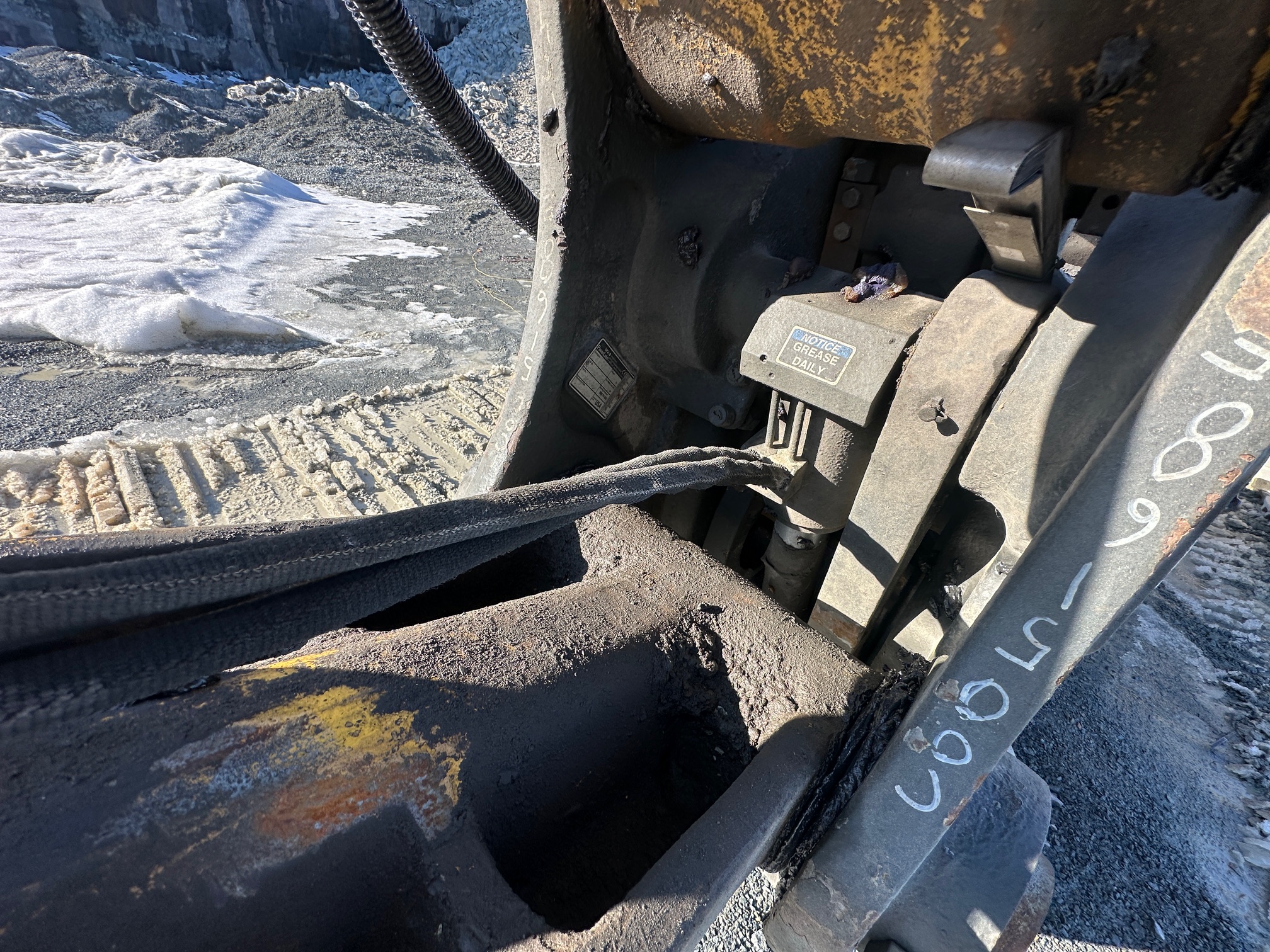 2014 KOMATSU PC490LC-10 - Image 16