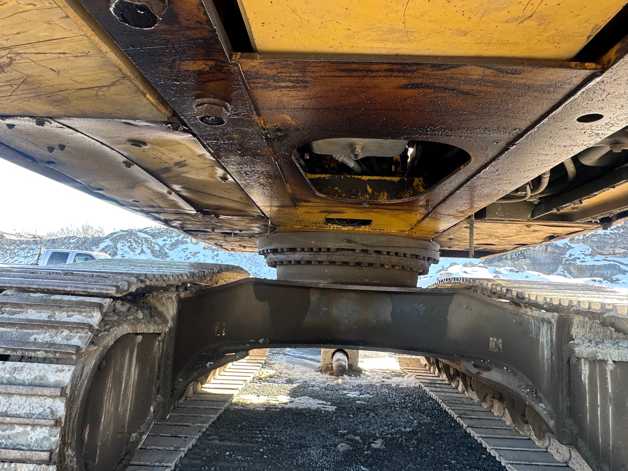 2014 KOMATSU PC490LC-10 - Image 25