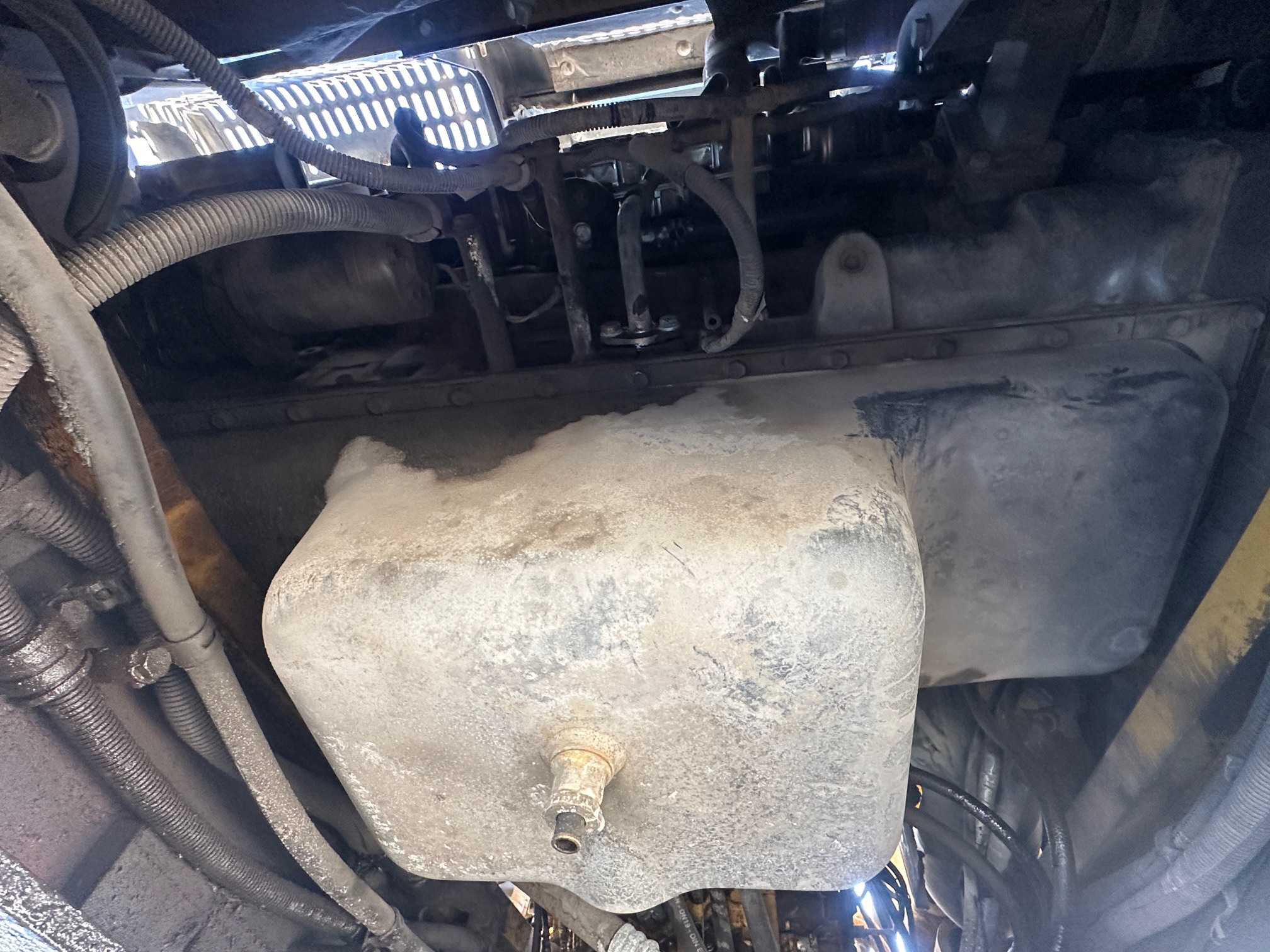 2014 KOMATSU PC490LC-10 - Image 26