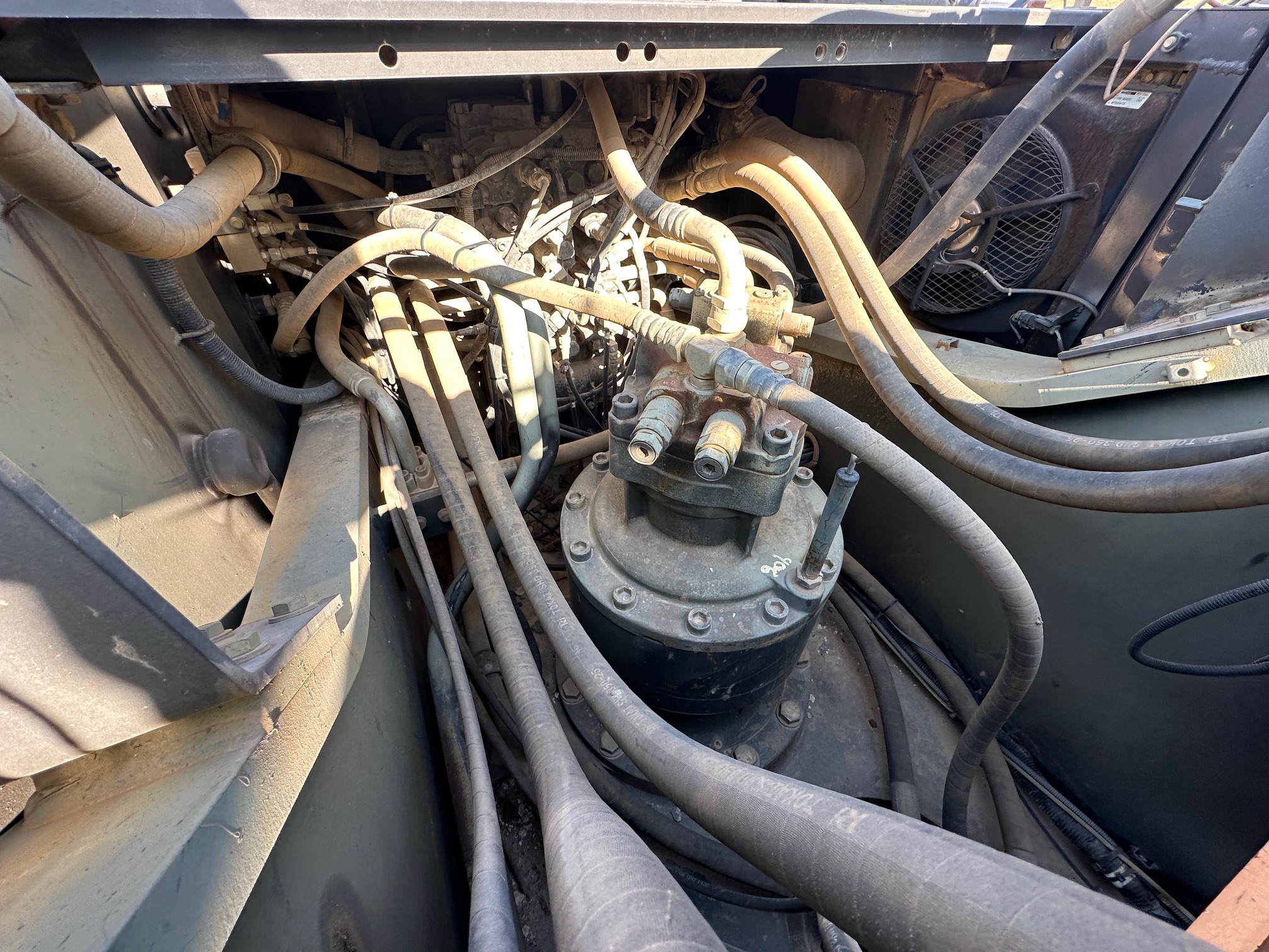 2015 CASE CX350C - Image 22