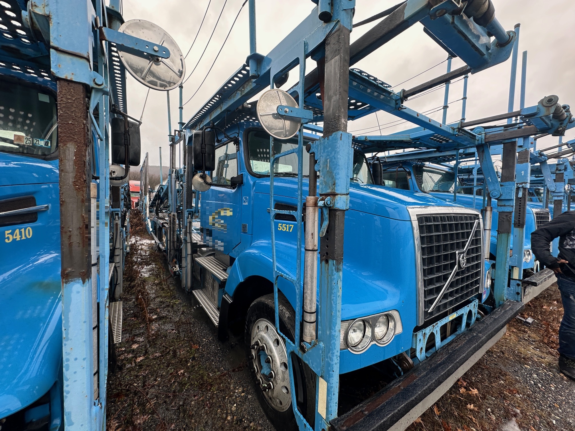 2015 VOLVO VAH Car Hauler - view 2 of 14