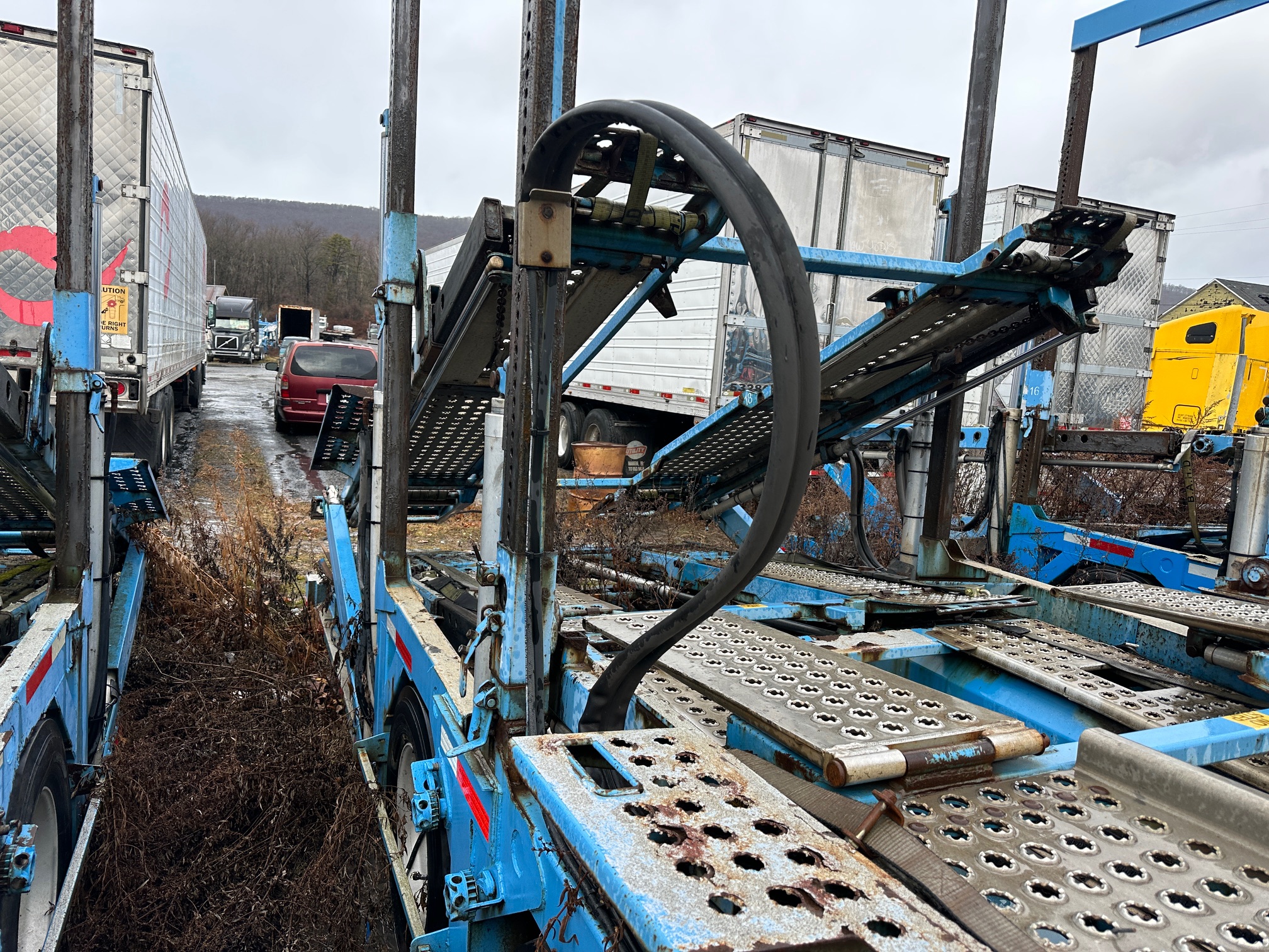 2015 VOLVO VAH Car Hauler - view 9 of 14