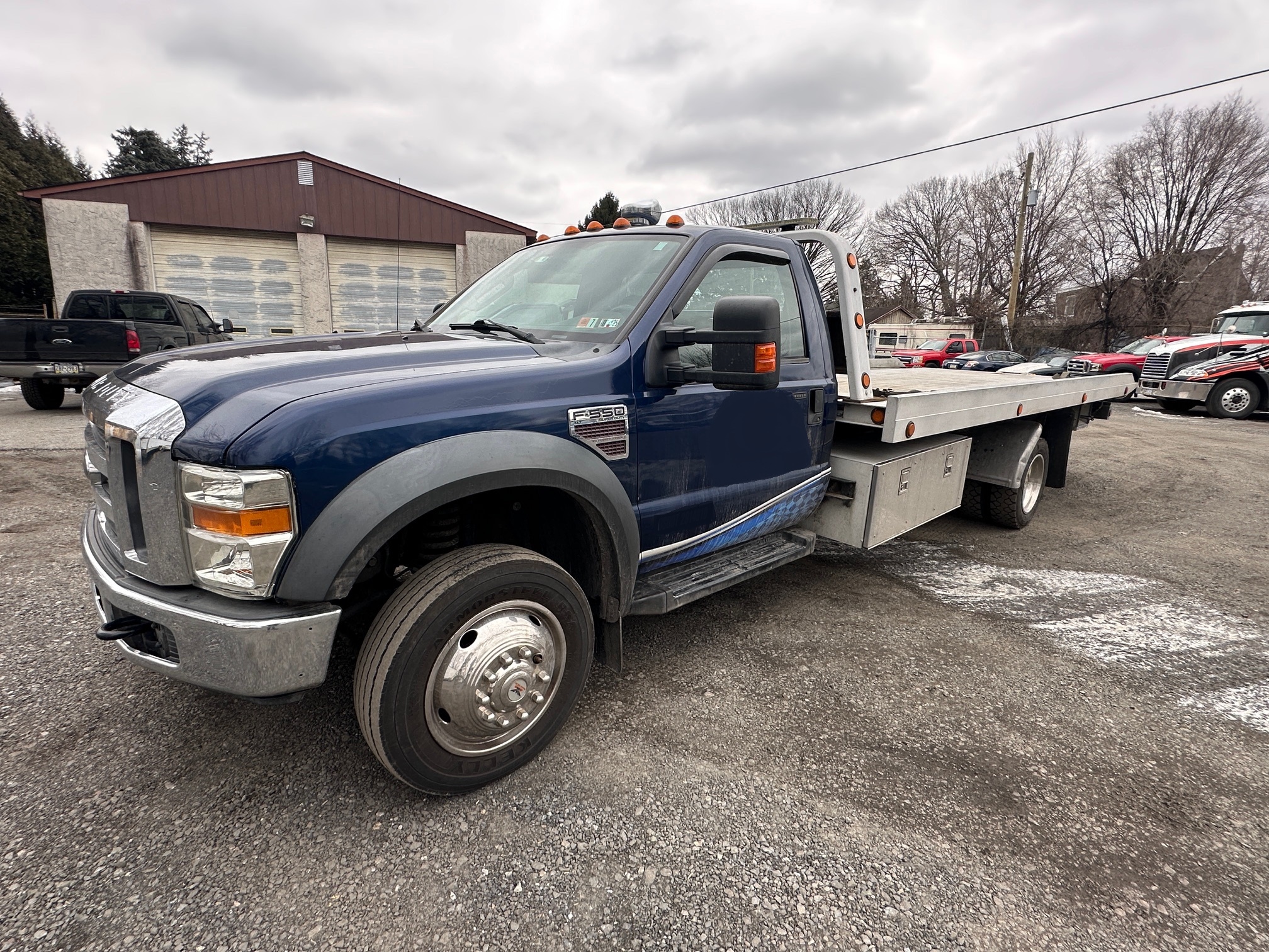 2008 FORD F550 Rollback - Image 2