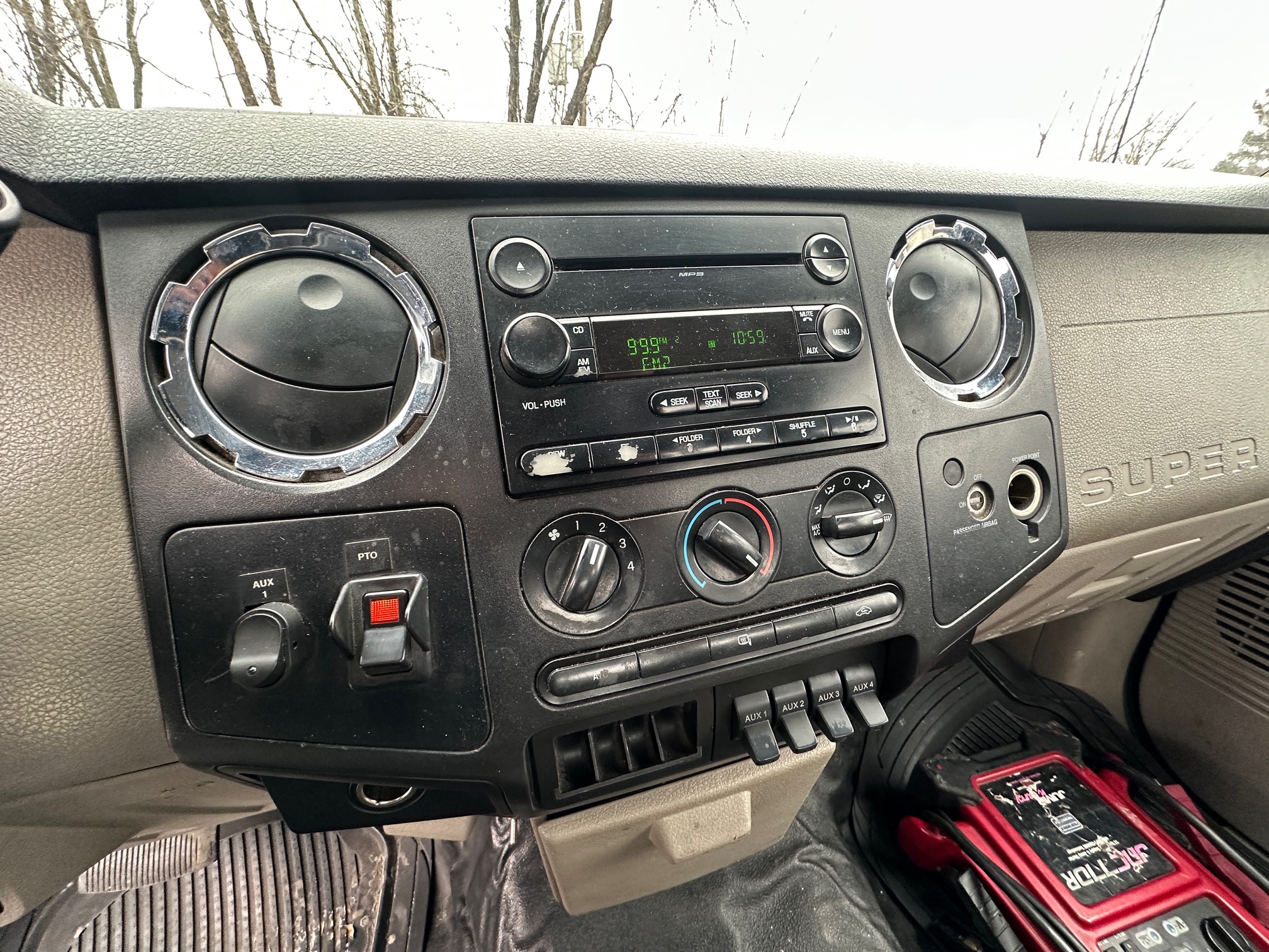 2008 FORD F550 Rollback - Image 21