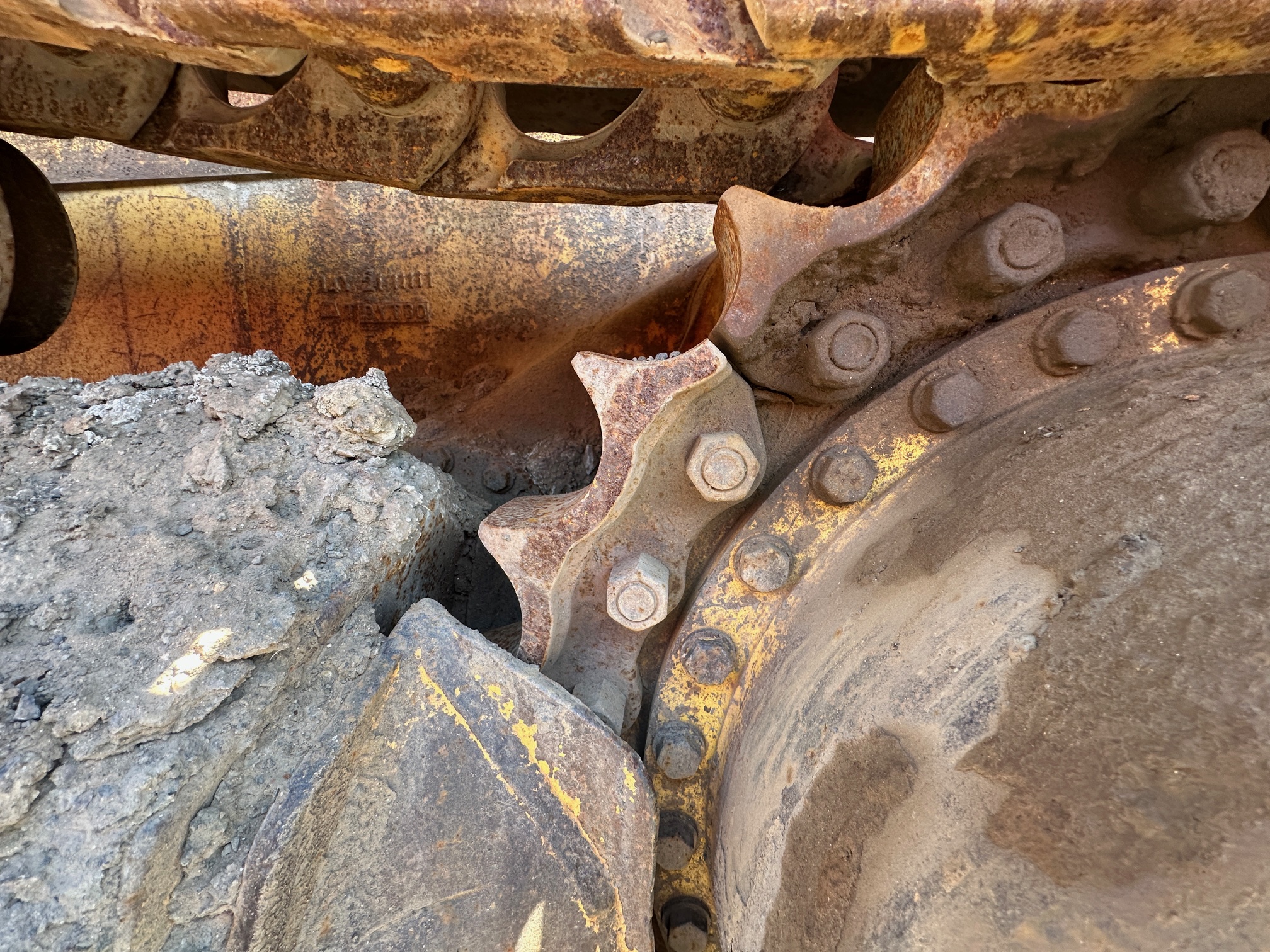 2000 KOMATSU D65EX-12 - Image 10