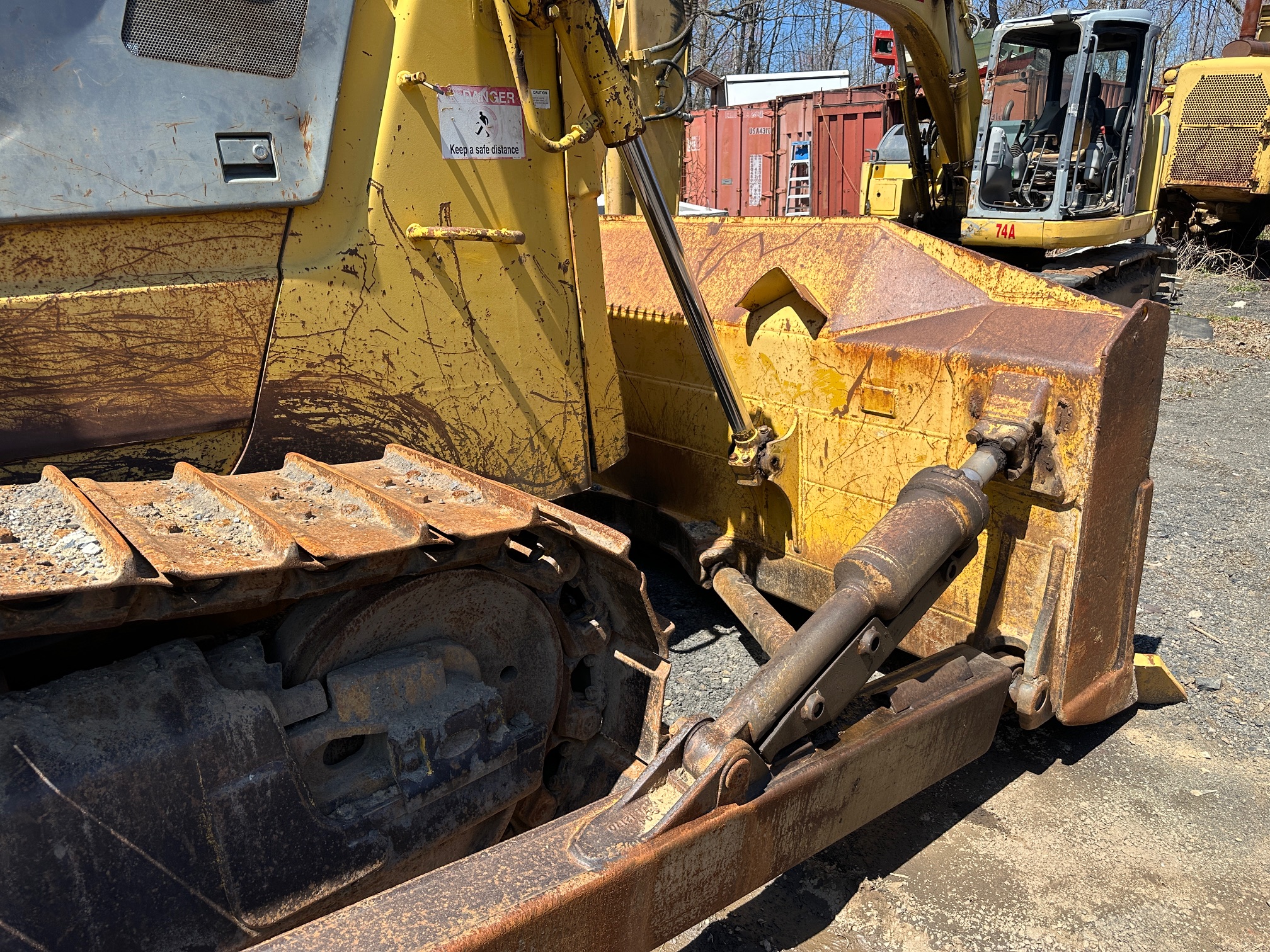 2000 KOMATSU D65EX-12 - view 19 of 35