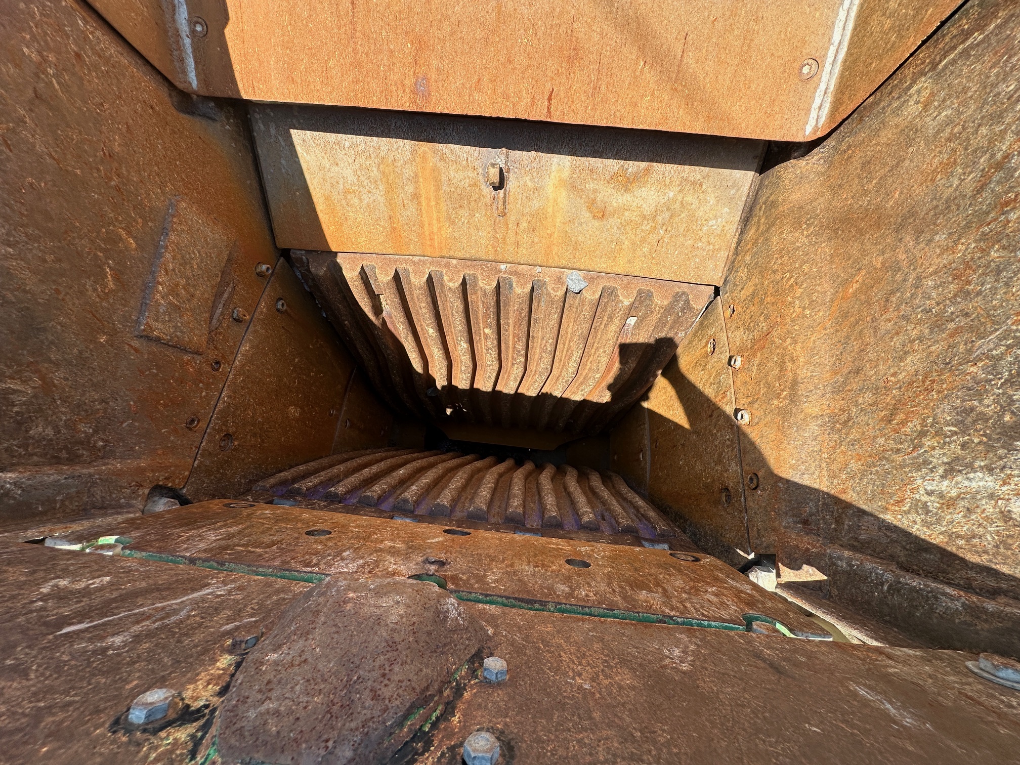 2014 MCCLOSKEY J50 - Image 15