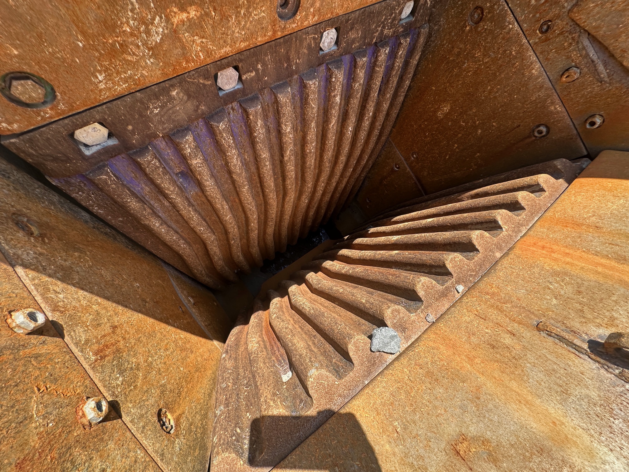 2014 MCCLOSKEY J50 - view 3 of 28