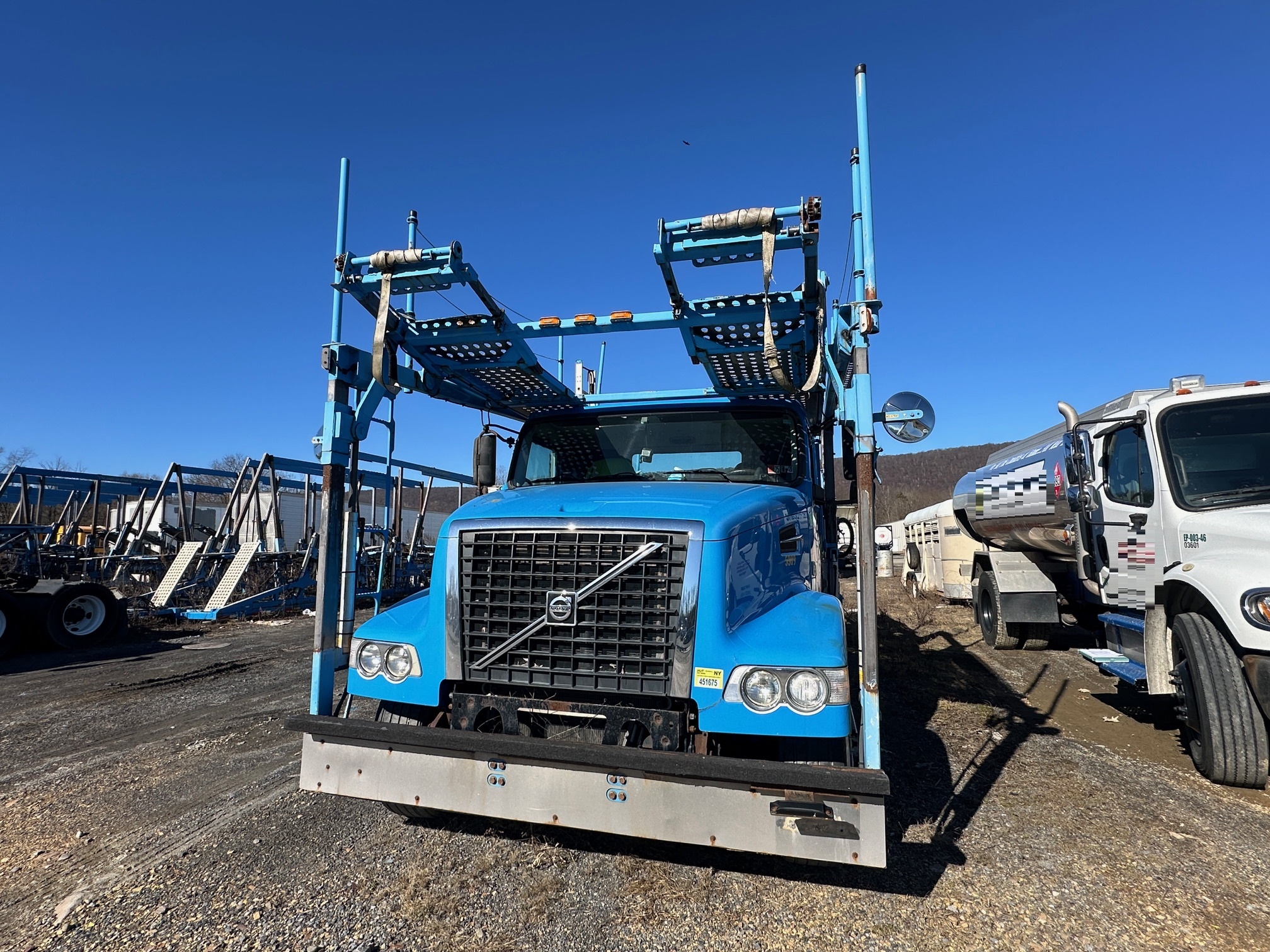 2013 VOLVO VAH66430 - view 2 of 37