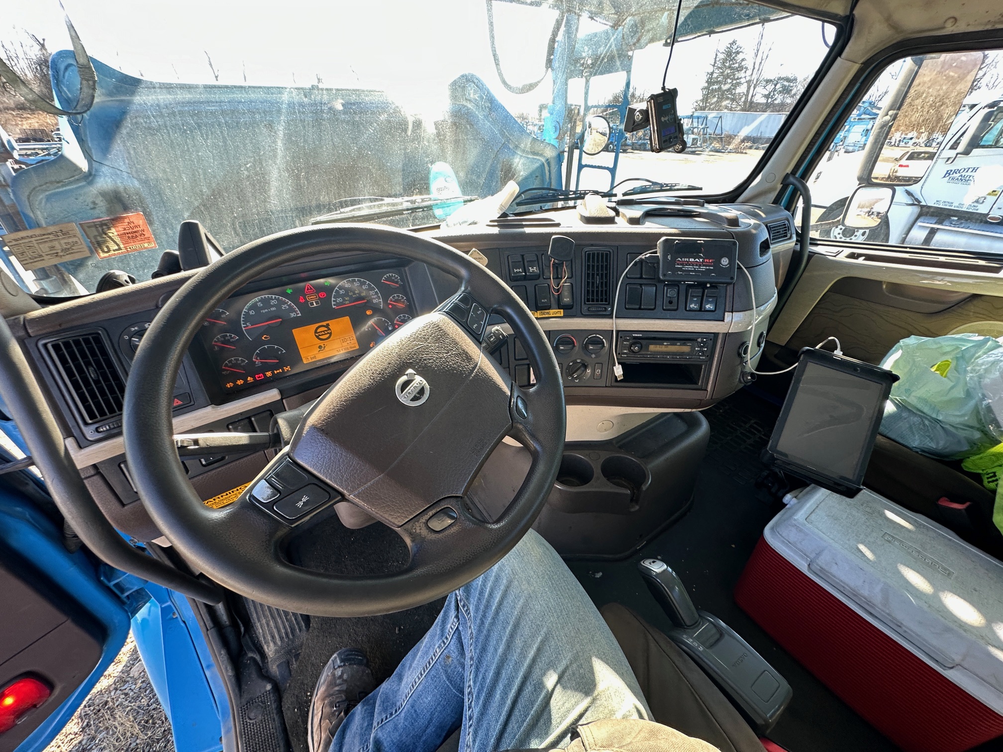 2013 VOLVO VAH66430 - Image 23