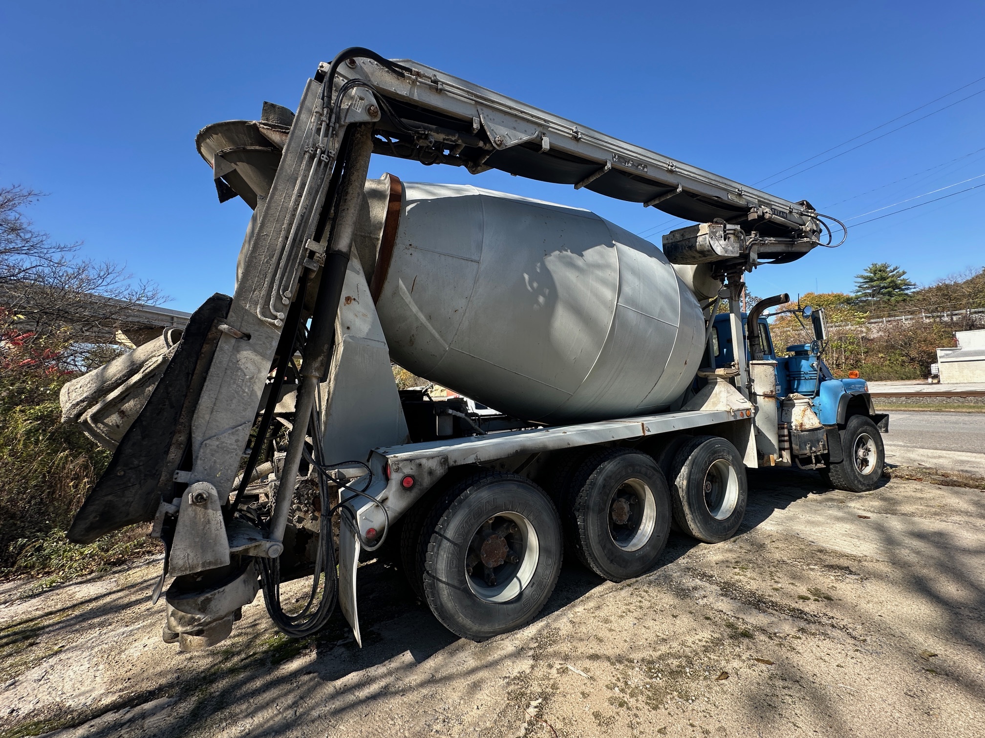 2000 MACK DM690S Conveyor - Image 3