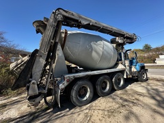 2000 MACK DM690S Conveyor - Image 3