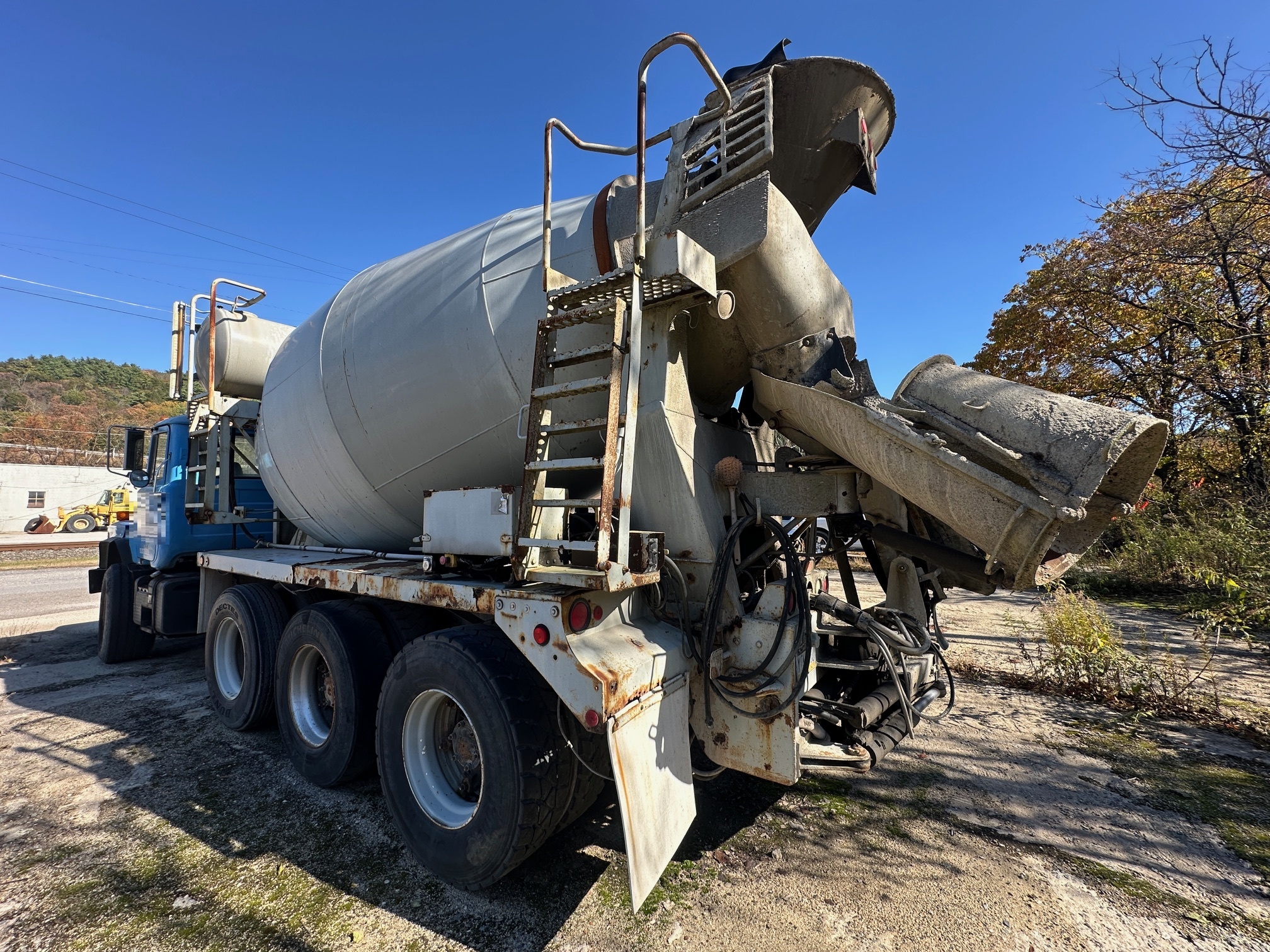 2000 MACK DM690S Conveyor - view 6 of 43