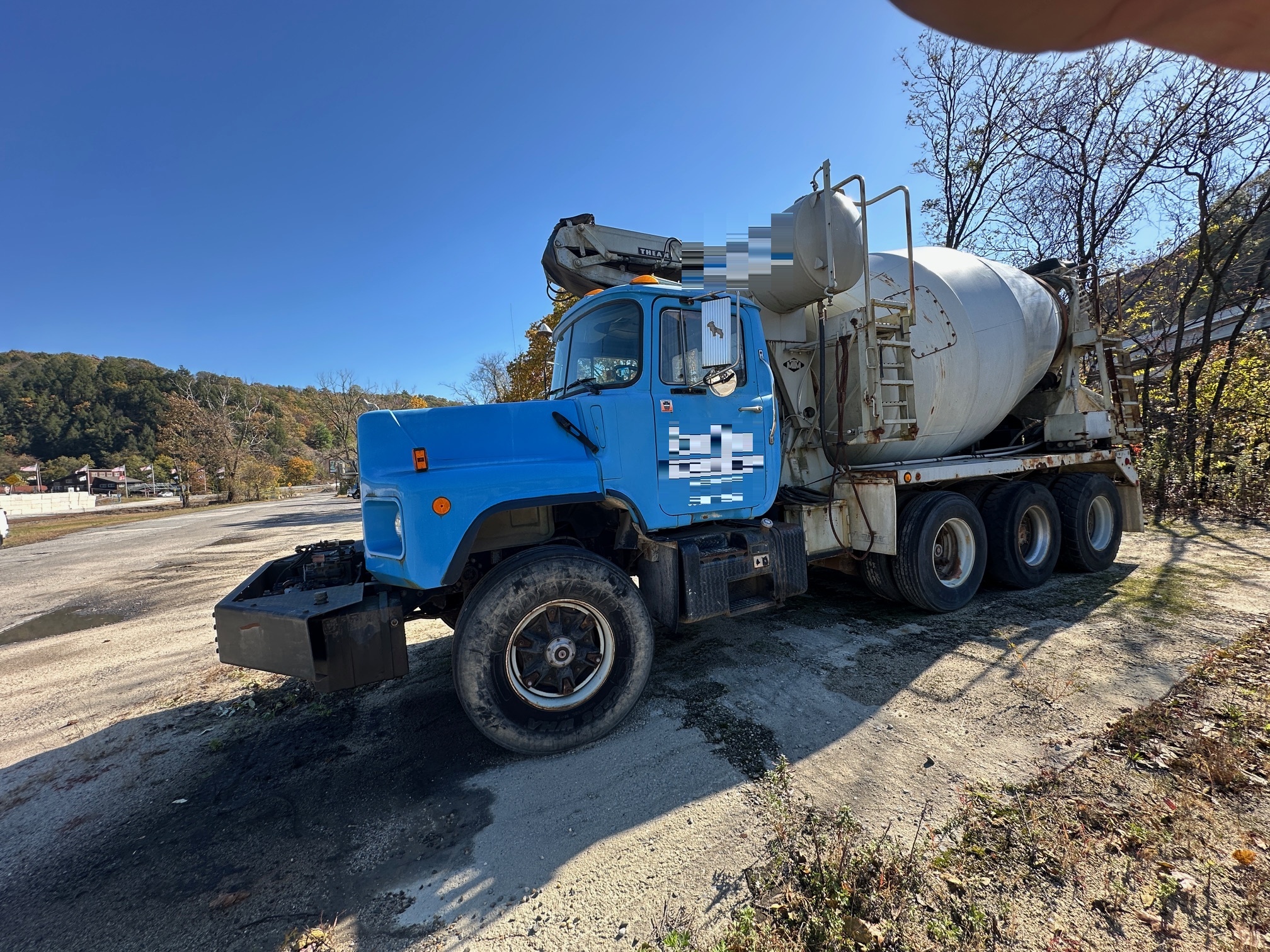 2000 MACK DM690S Conveyor - view 8 of 43