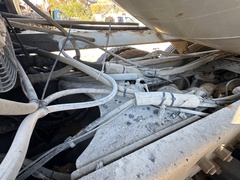 2000 MACK DM690S Conveyor - Image 27