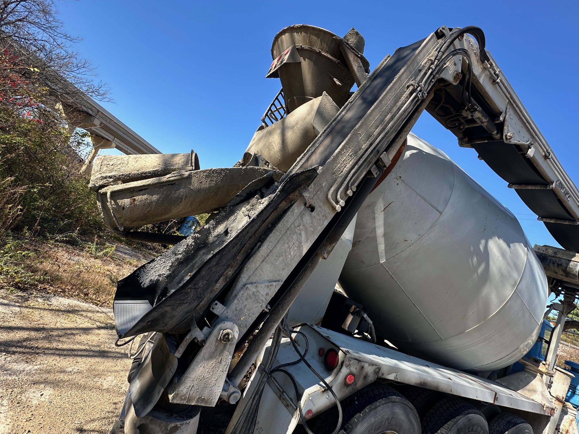 2000 MACK DM690S Conveyor - Image 29