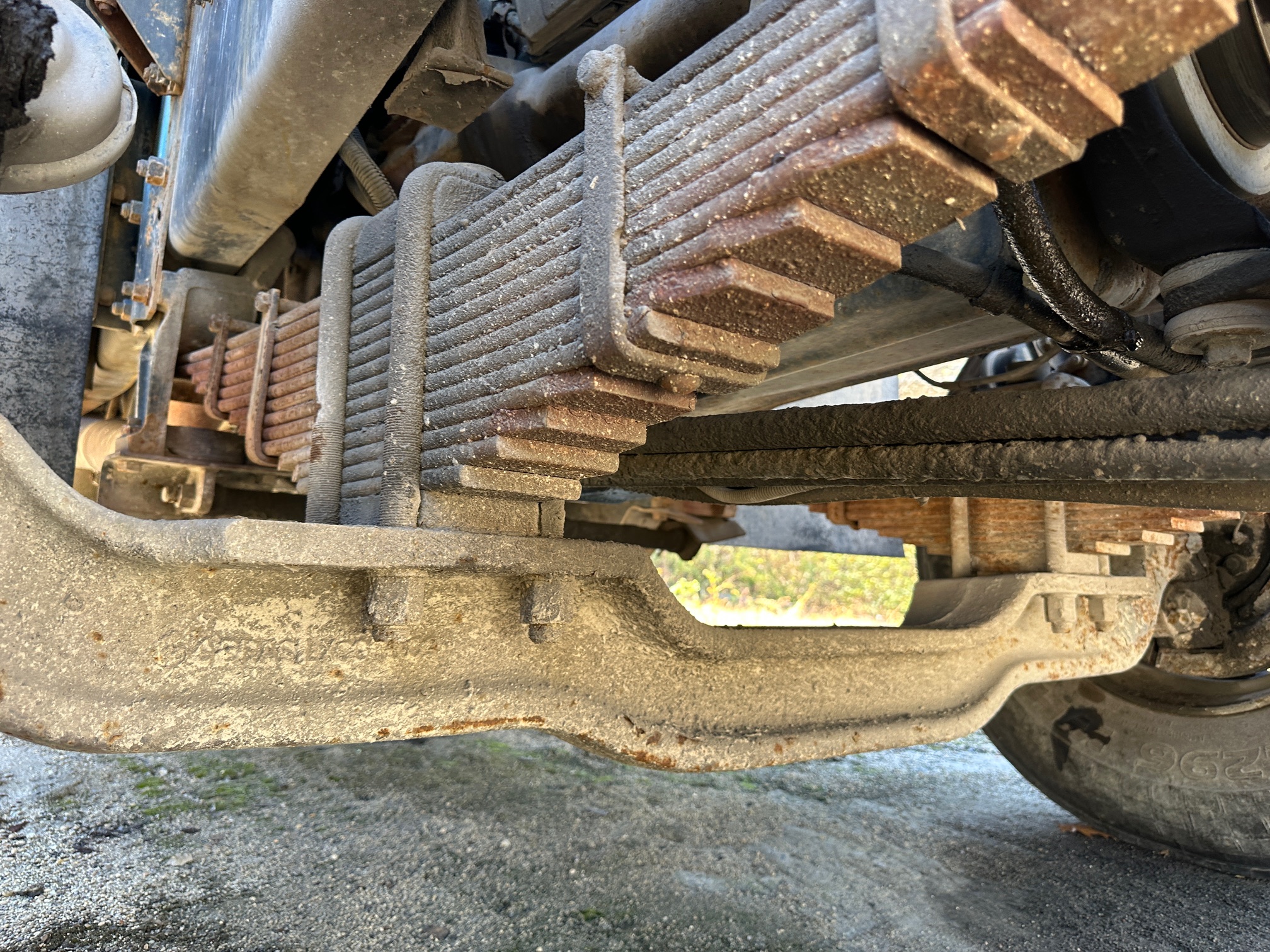 2000 MACK DM690S Conveyor - Image 33