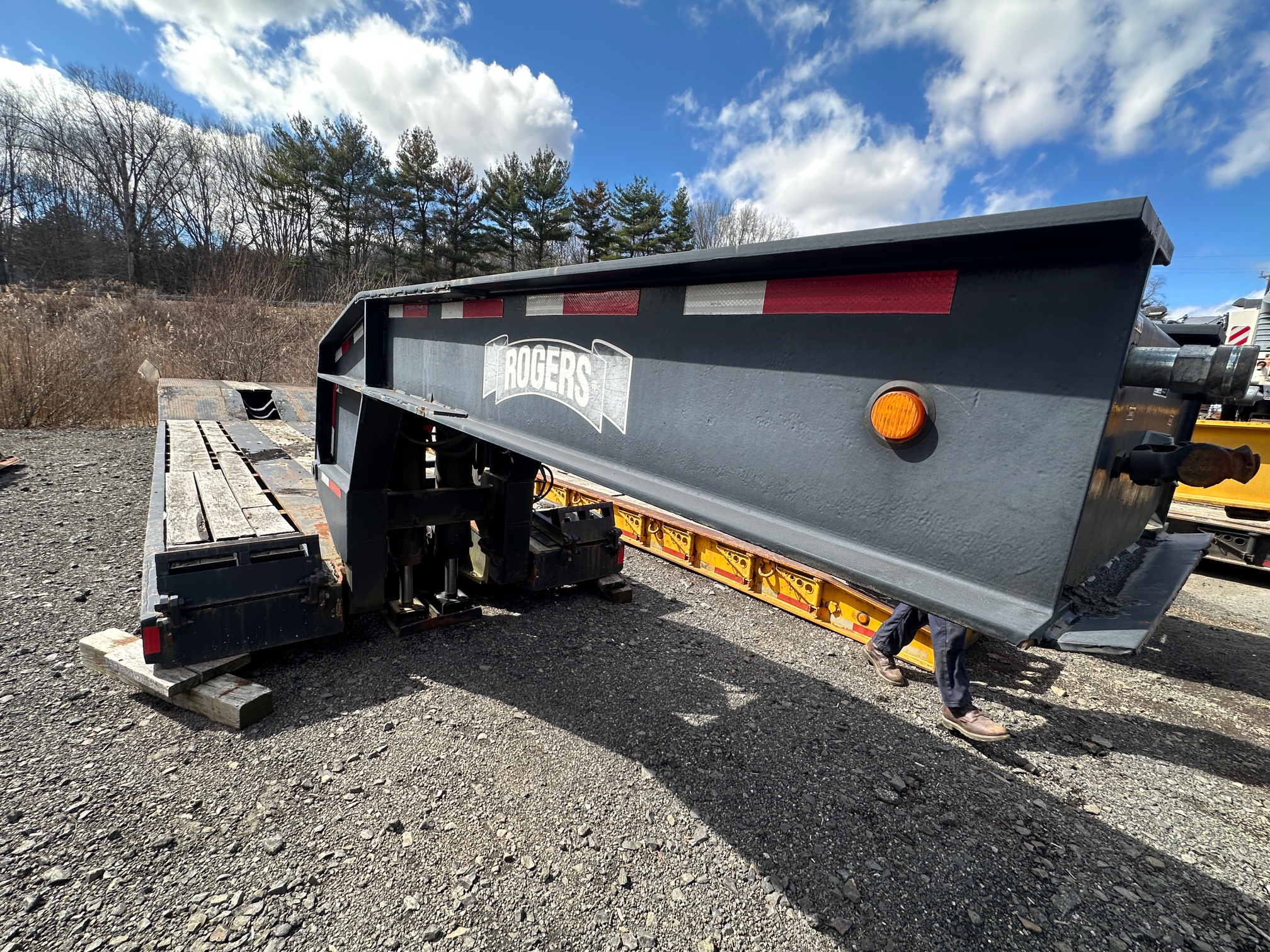 1990 ROGERS 50X102 - view 1 of 34