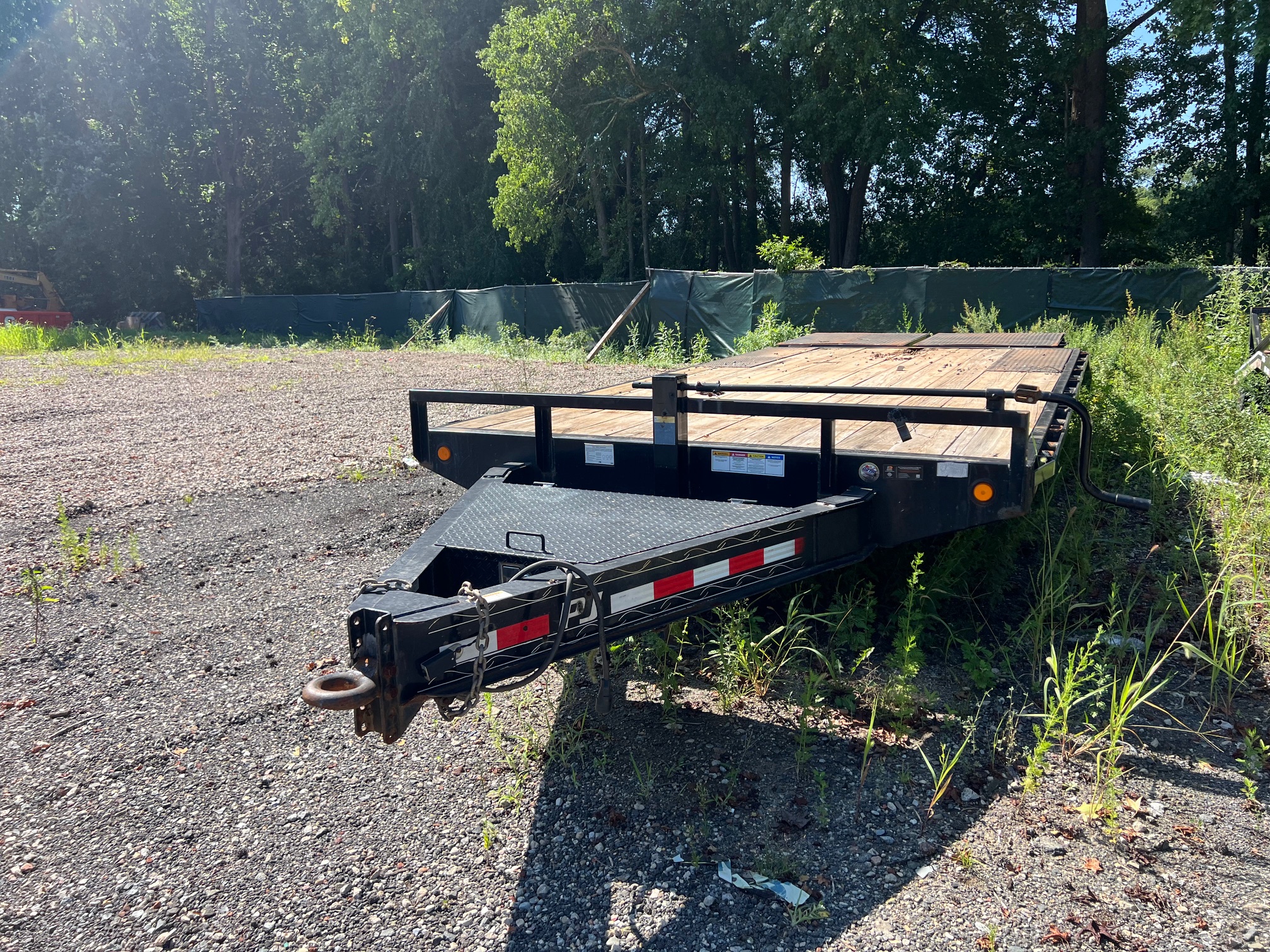 2019 PJ TRAILERS F8202 14K - view 4 of 14