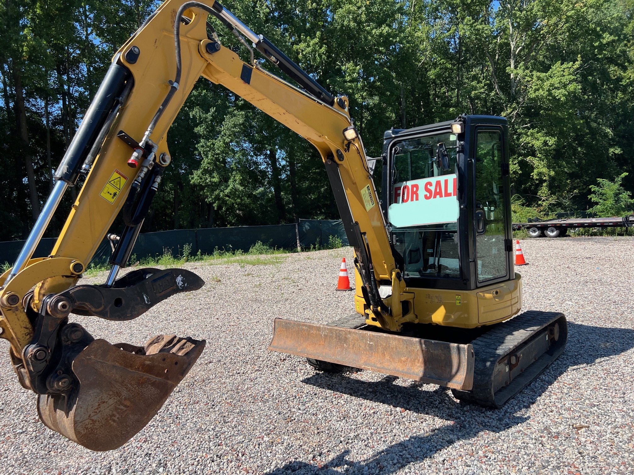 2019 PJ TRAILERS F8202 14K - Image 7