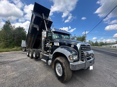 2012 MACK Granite GU713 - Image 2