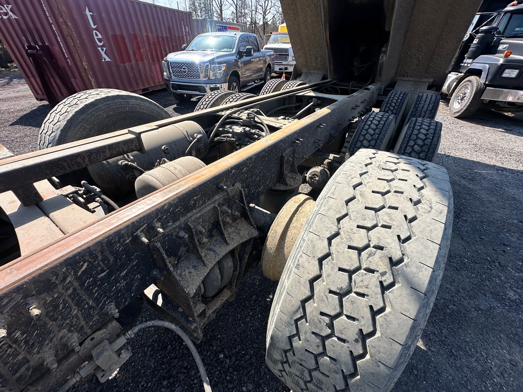 2012 MACK Granite GU713 - Image 24