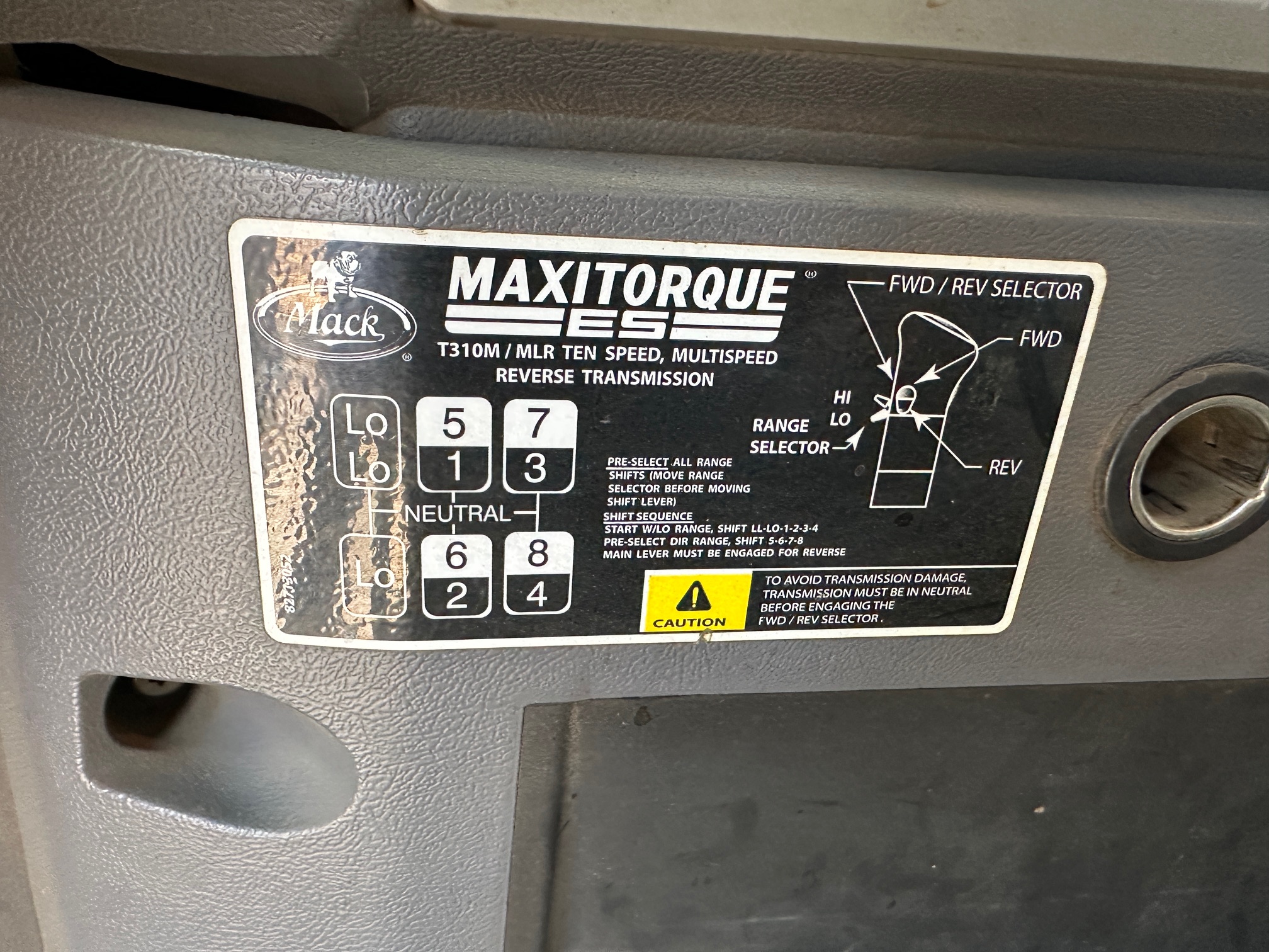 2012 MACK Granite GU713 - Image 35